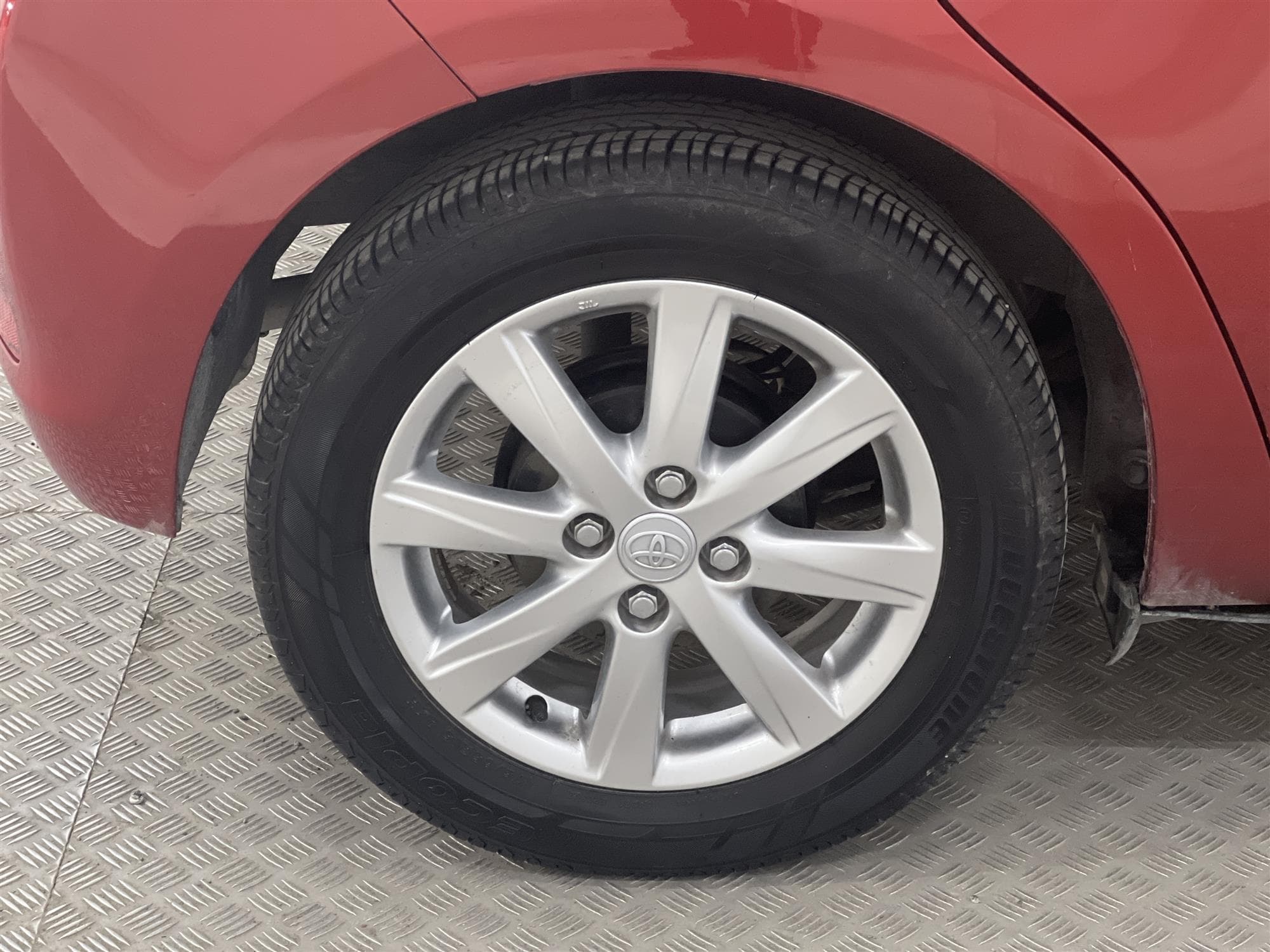 Toyota Yaris 1.4 D-4D 90hk B-Kam Låg Skatt 0,39/mil