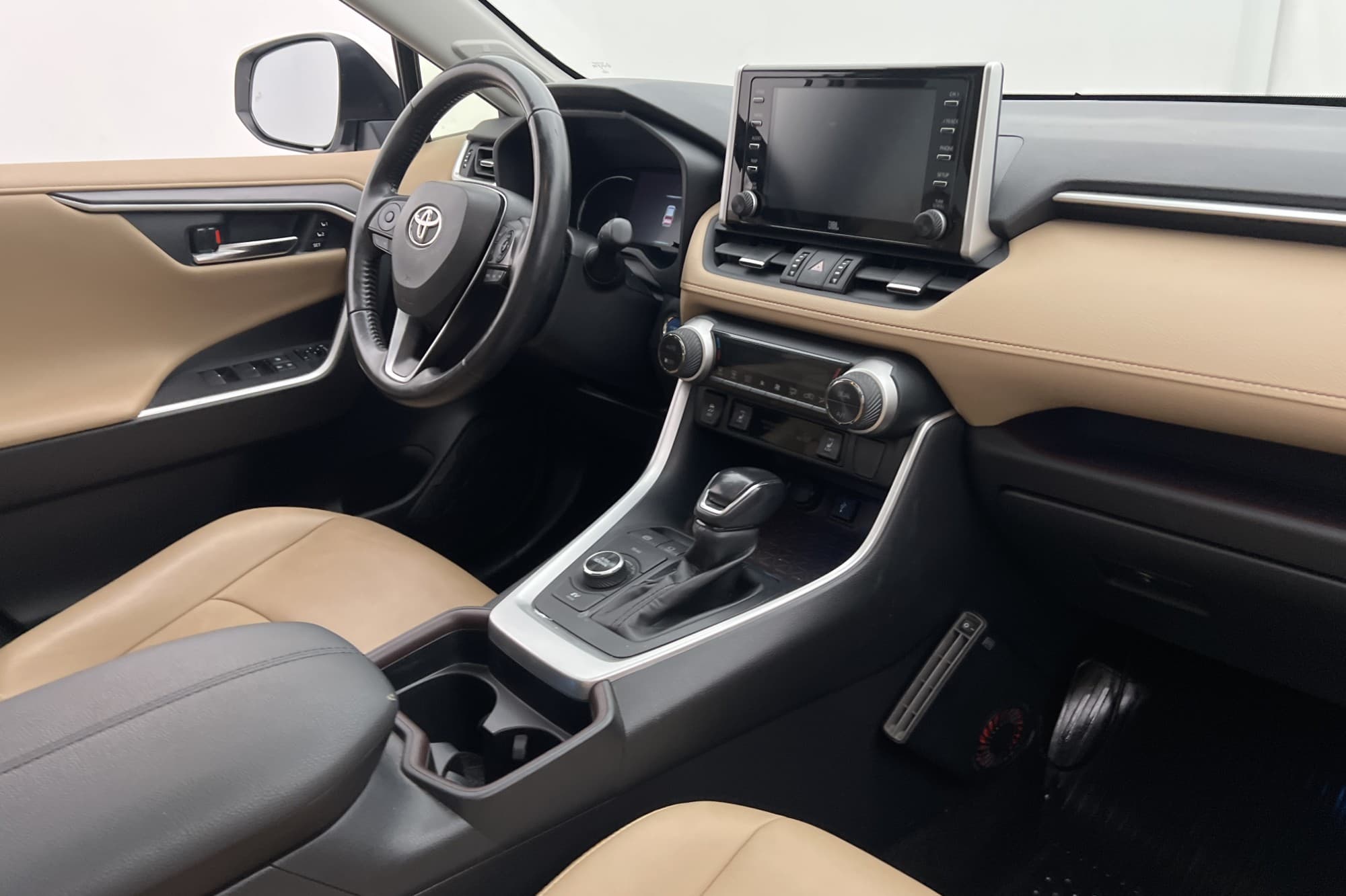Toyota RAV4 Hybrid AWD Executive Pano M&K-Värm JBL Kamera