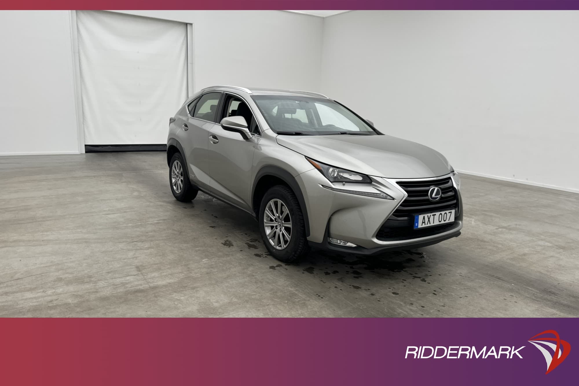 Lexus NX 300h 2.5 AWD 197hk Kamera Skinn Dragkrok 0,52L/mil