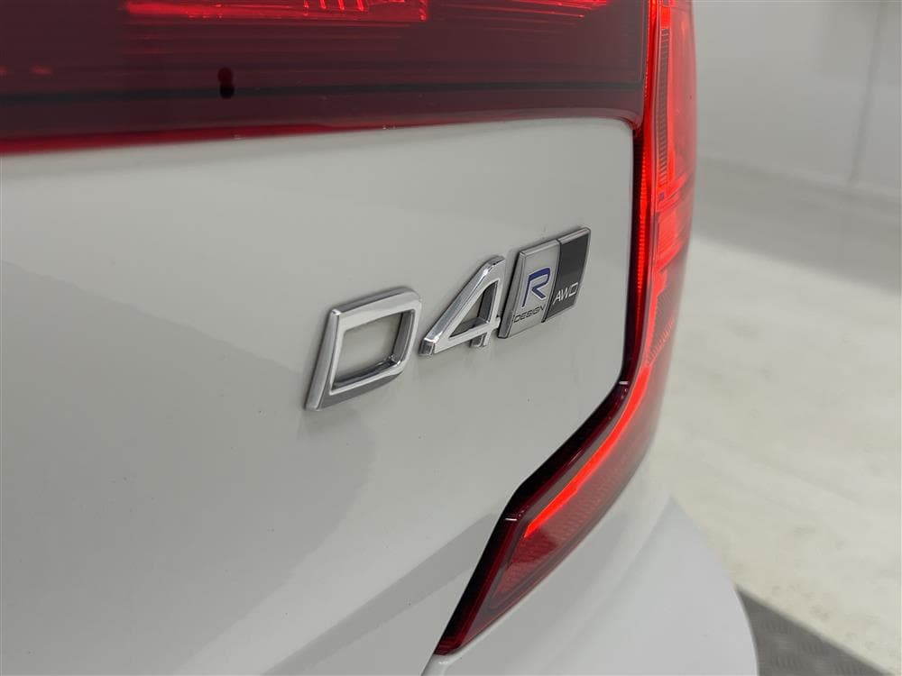 Volvo S90 D4 190hk AWD R-Design T-lucka D-Värm VOC 0,47l/milinteriör
