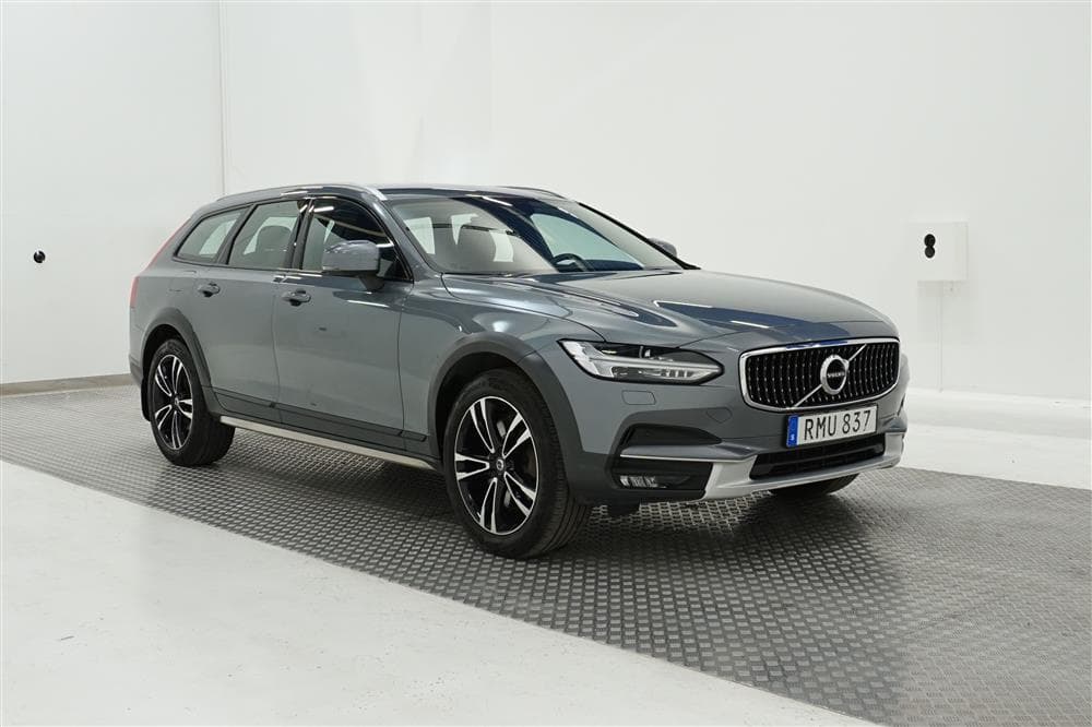 Volvo V90 Cross Country D4 AWD Inscription Pro Värmare Dragexteriör