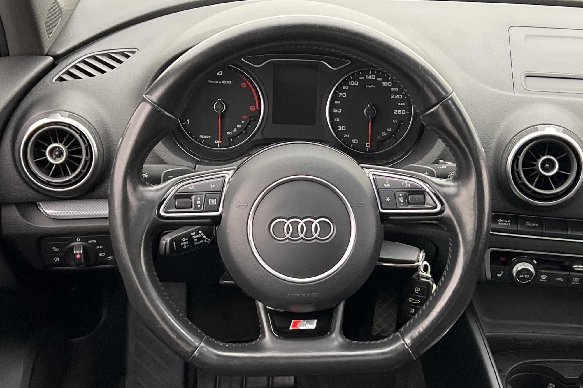 Audi A3 Sedan 2.0 TDI Q 184hk S-Line Eyecather Panorama