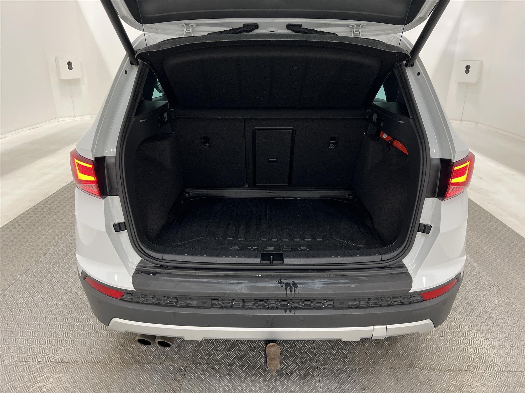 SEAT Ateca 1.4 TSI 4Drive 140hk  Drag B-Kam Carplay Adaptiv