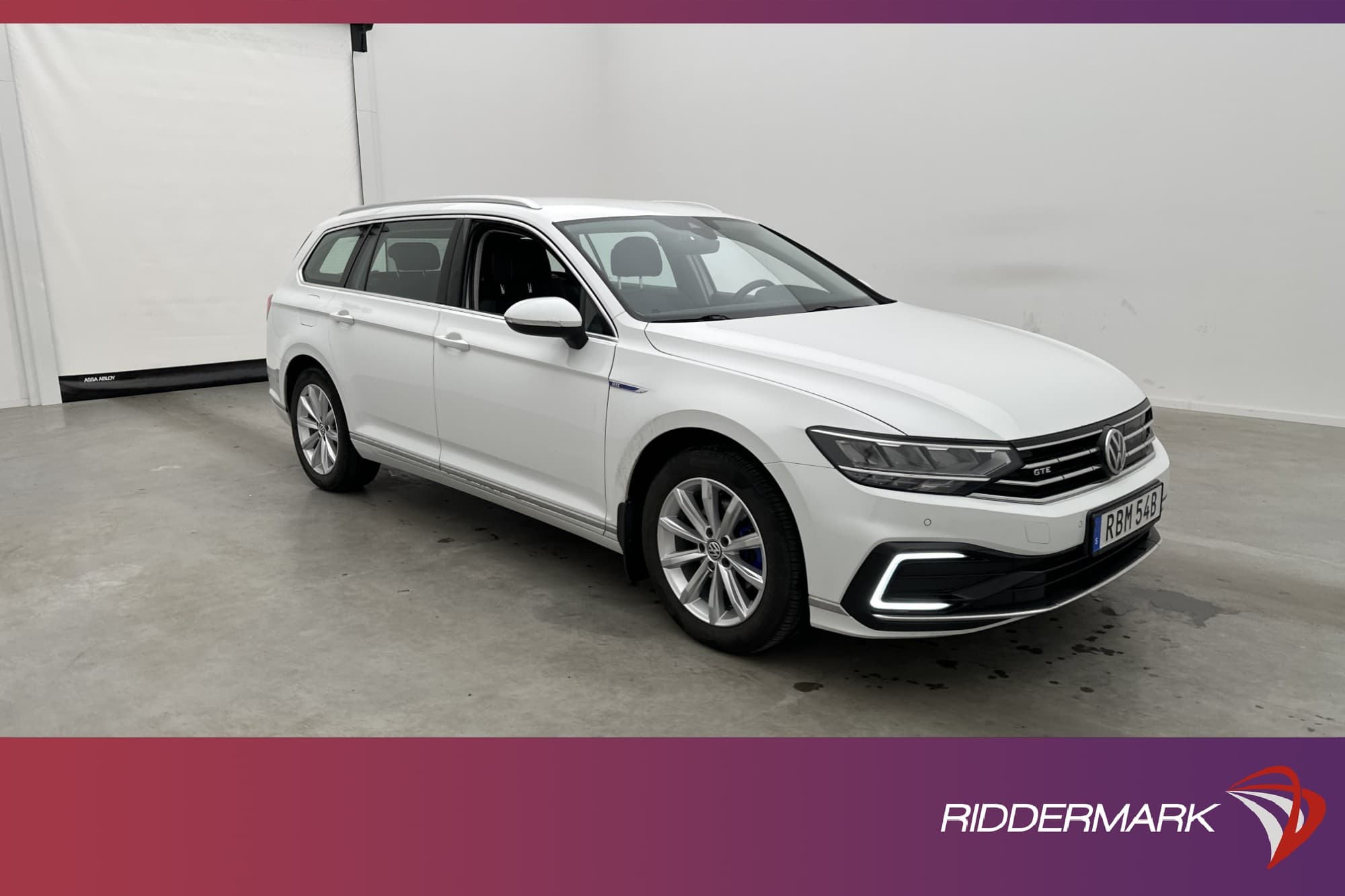 Volkswagen Passat GTE 218hk