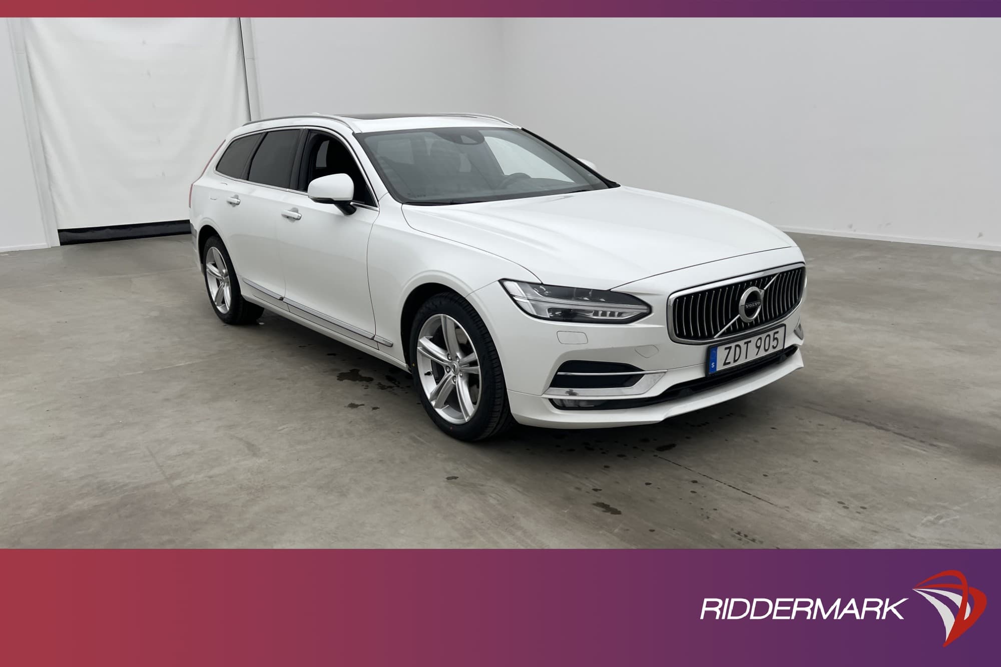 Volvo V90 D4 AWD