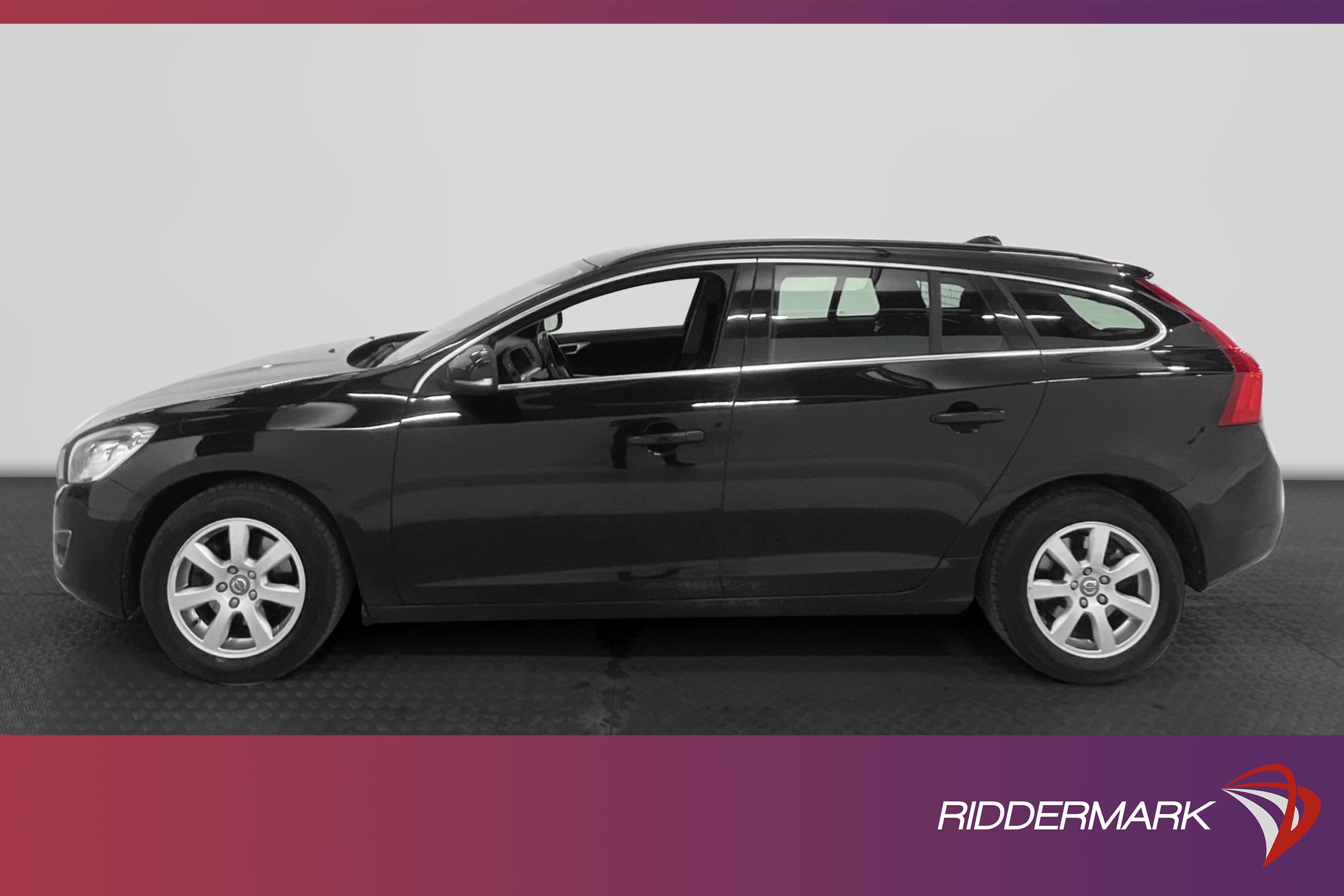 Volvo V60 T3 150hk Momentum 976kr