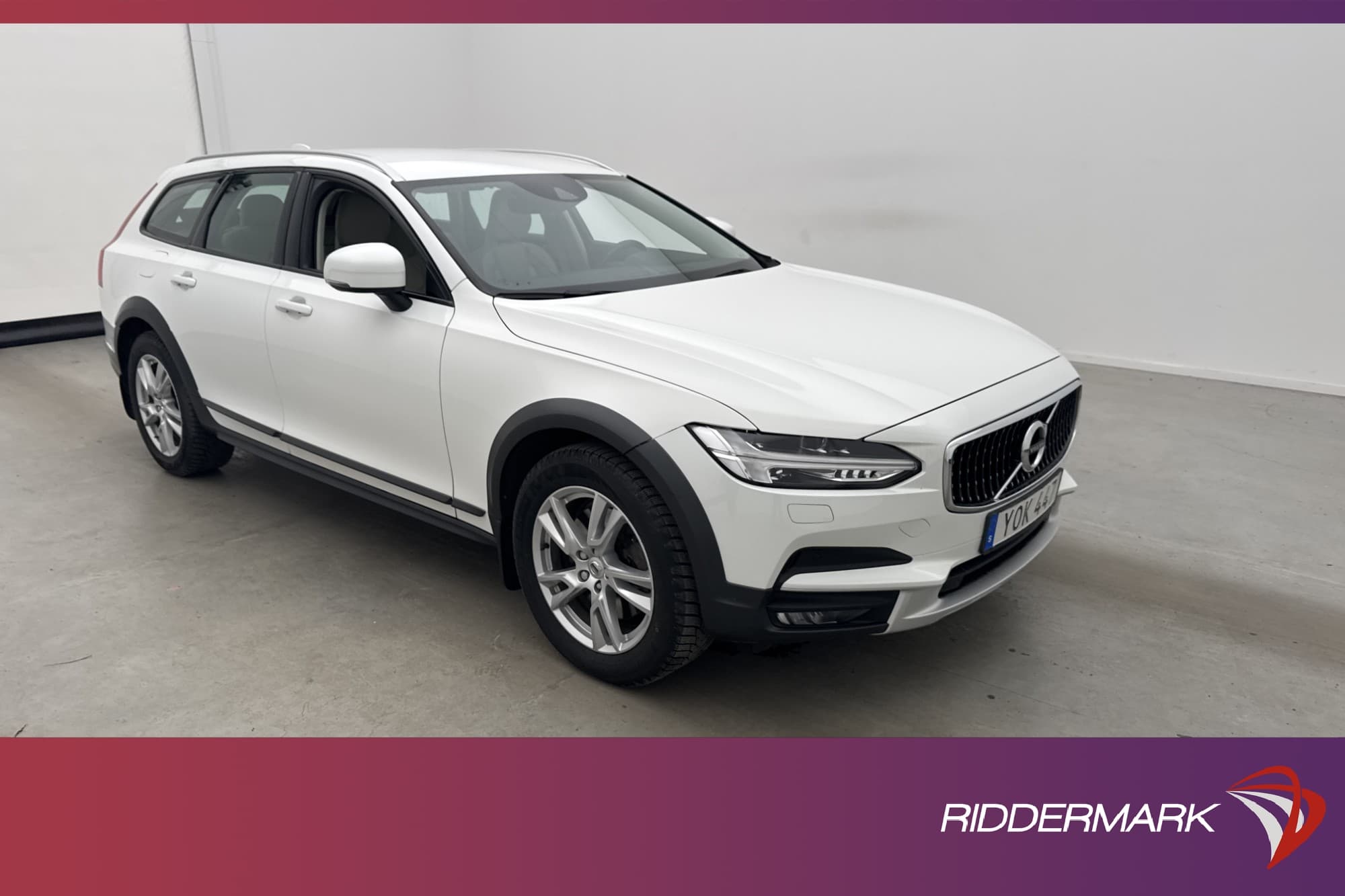 Volvo V90 Cross Country D5 AWD