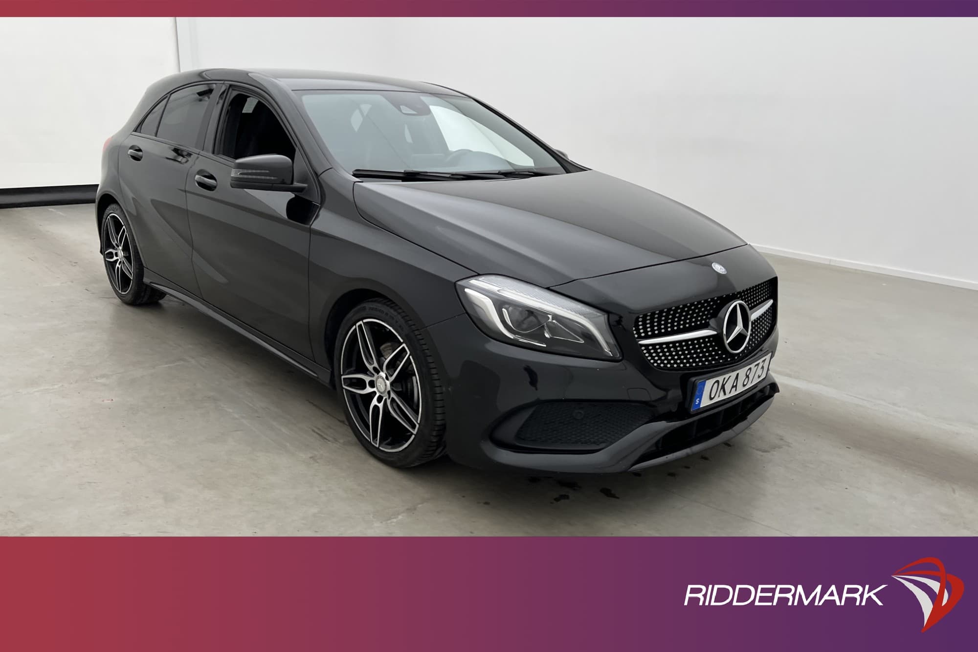 Mercedes-Benz A 180 122hk AMG Line M-Värmare Halvskinn
