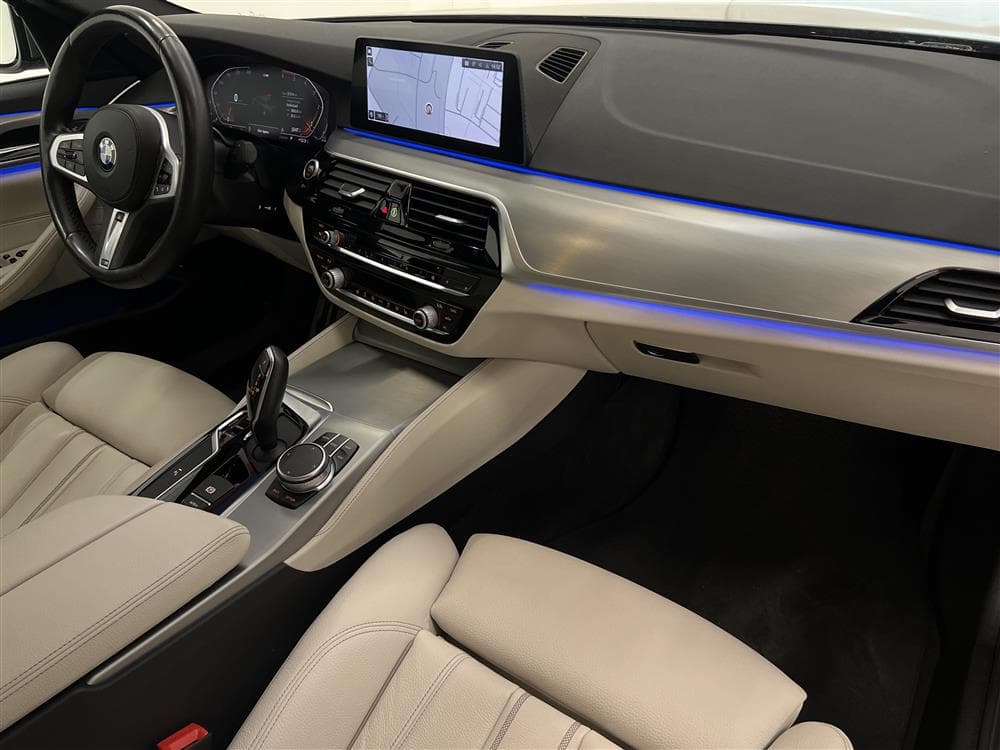 BMW 520 d xDrive 190hk M-sport Värmare HiFi kamera GPS Drag