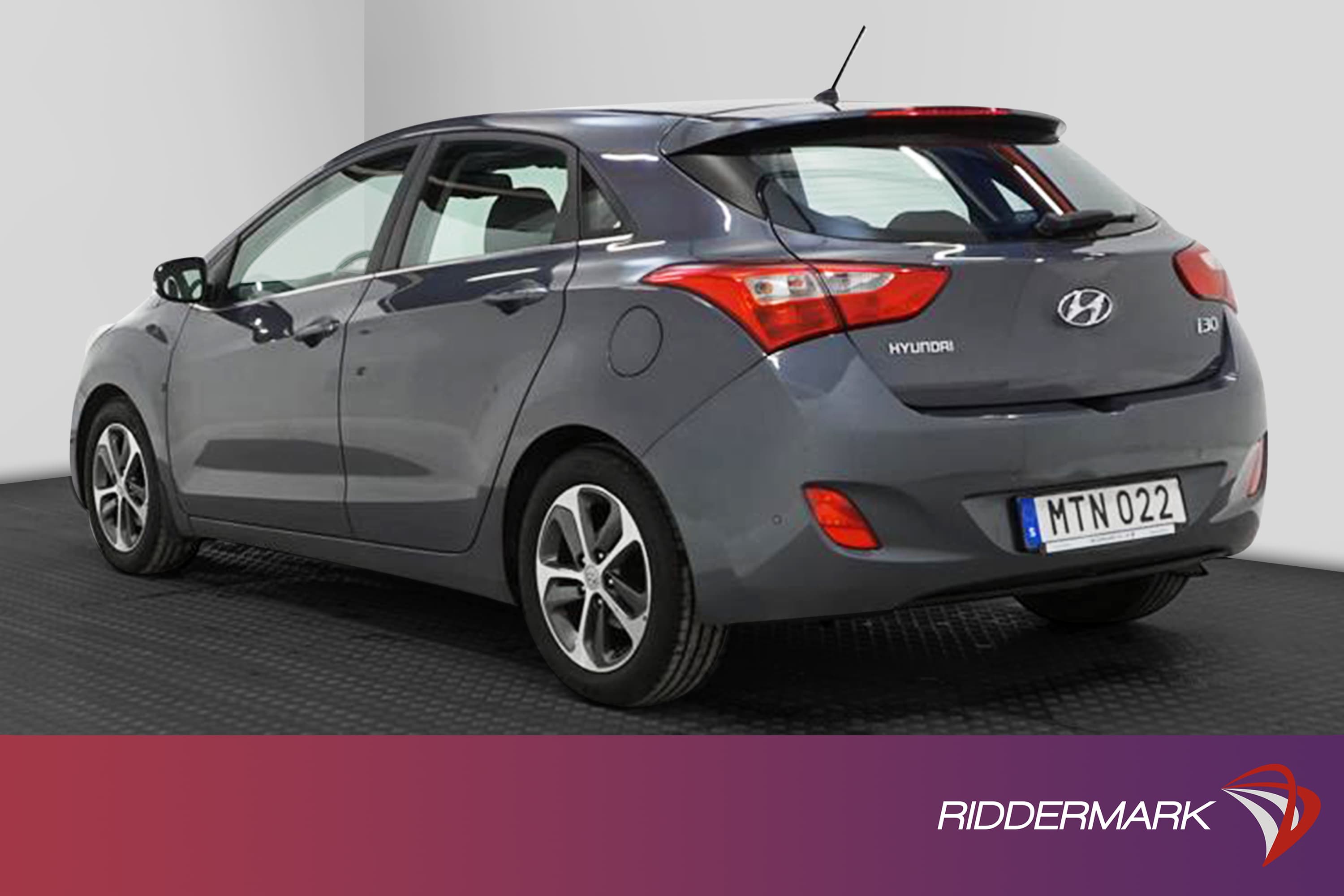 Hyundai i30 1.6 GDI 135hk Välservad PDC Låg Skatt 0,53l/mil
