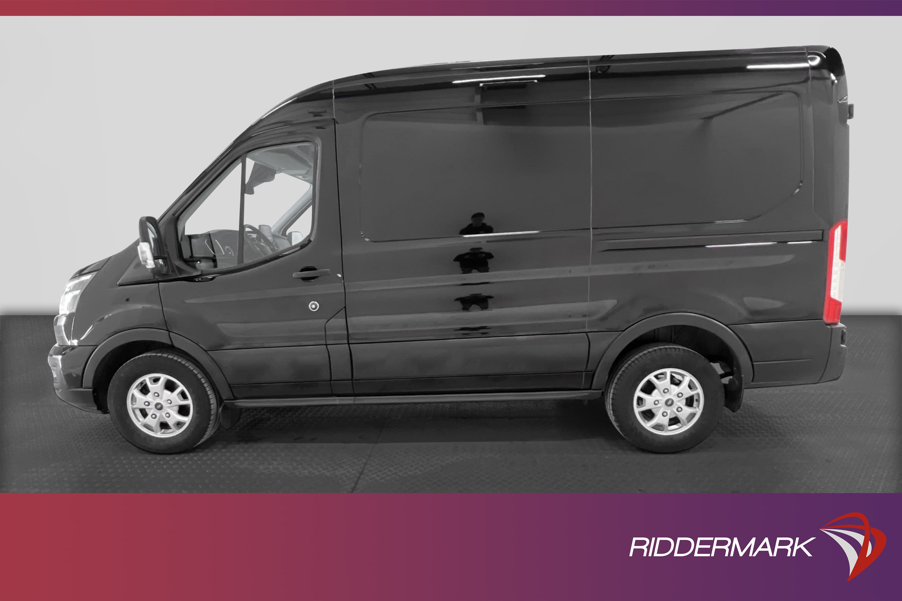 Ford Transit 350 Limited 170hk Värmare V-Inr Sync3 Moms