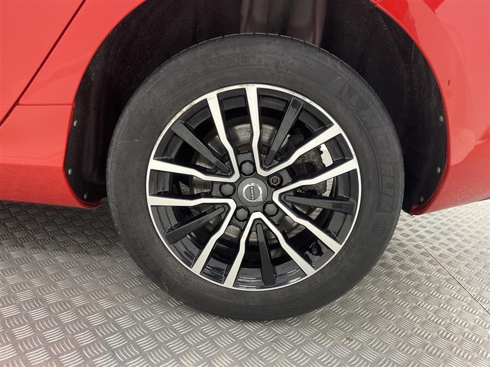 Volvo V40 D2 120hk Advanced B-kam VOC PDC Facelift 0,38l/milinteriör