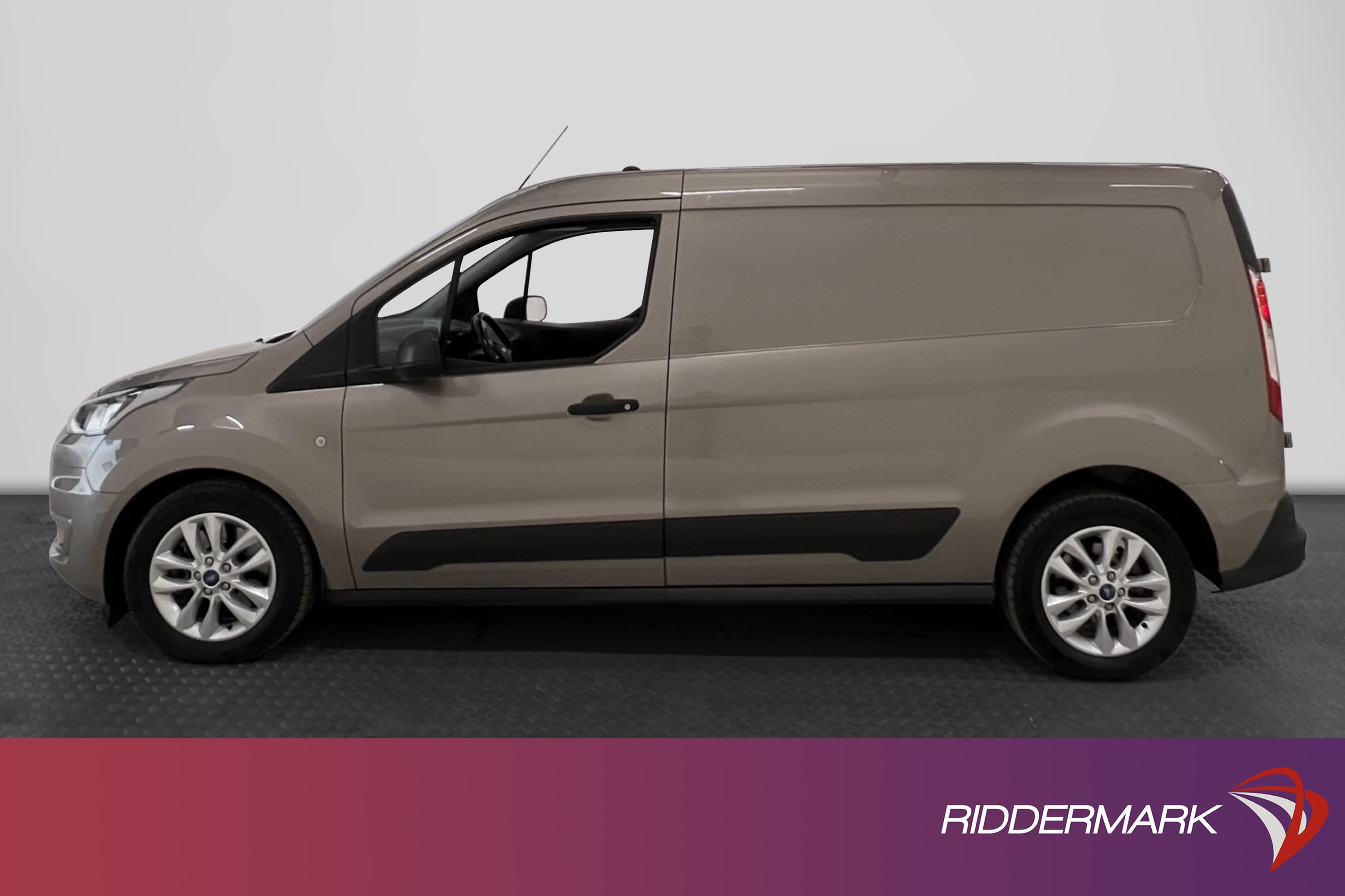 Ford Transit Connect 1.5Eco Automat LWB Drag Värmare Moms