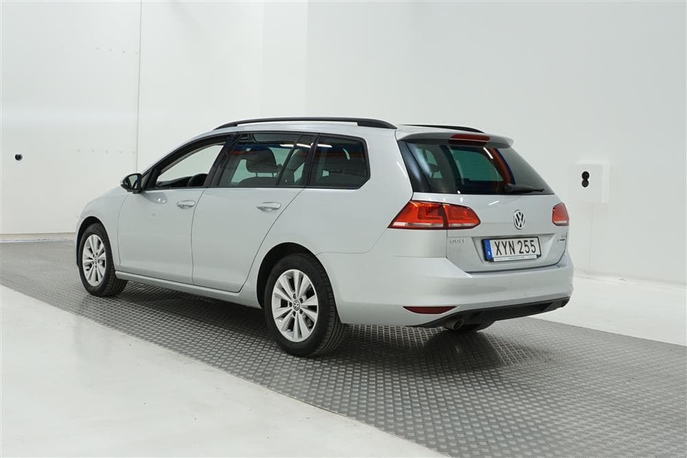Volkswagen Golf 1.6 TDI 110hk M-värmare  Fullservad 0,4l/milexteriör
