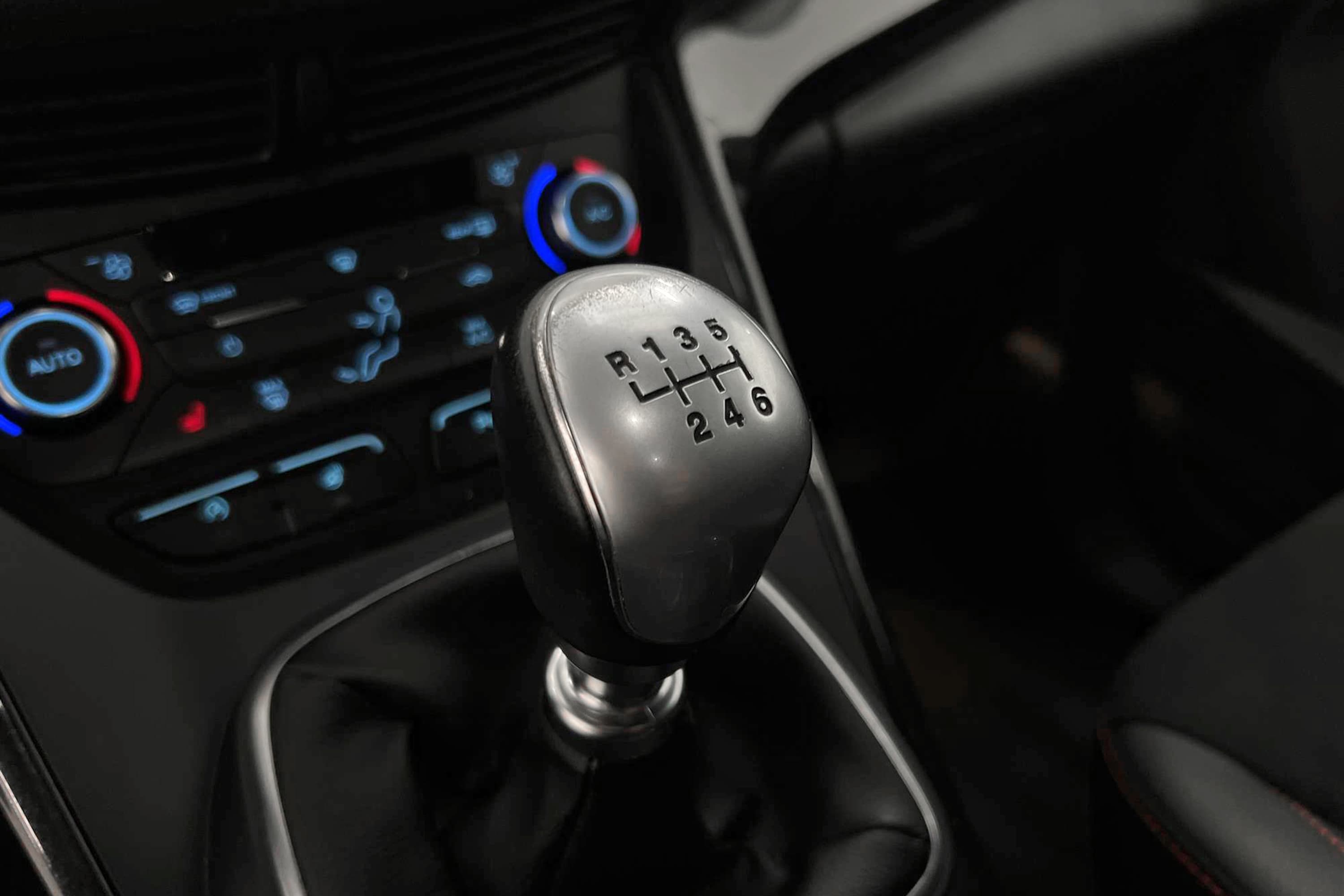 Ford Kuga 1.5 EcoBoost 150hk ST-Line Värmare Kamera En-bruk