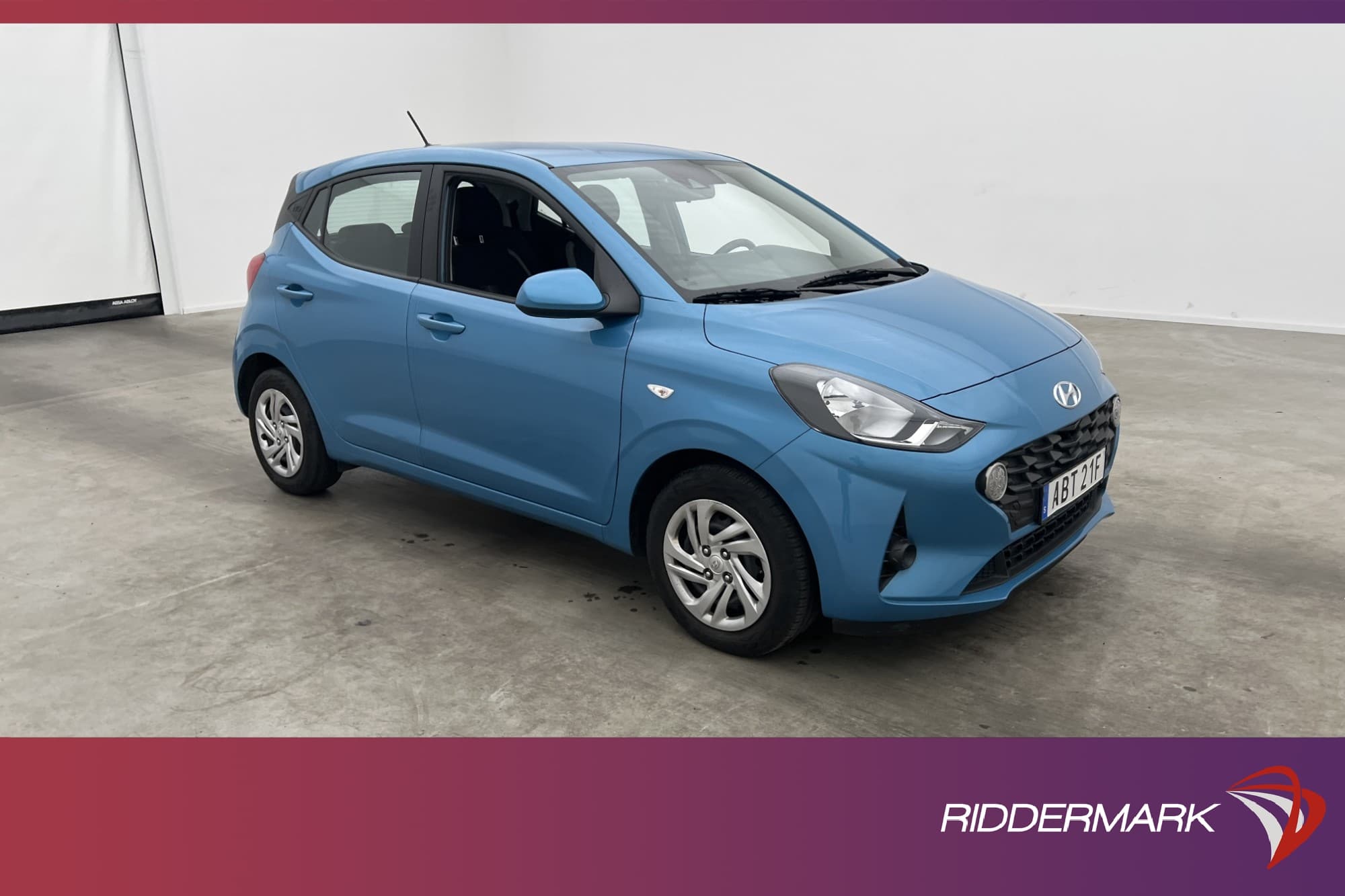 Hyundai i10 blue 67hk