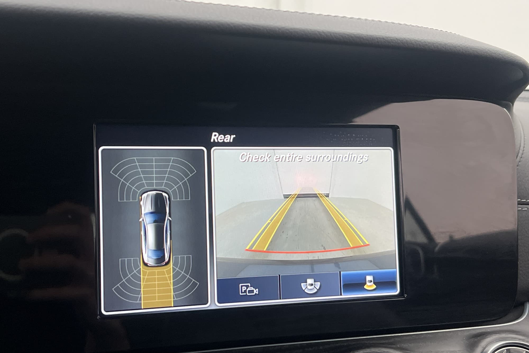 Mercedes-Benz E 300 Coupé AMG Navi Pano P-värm Kamera Skinn