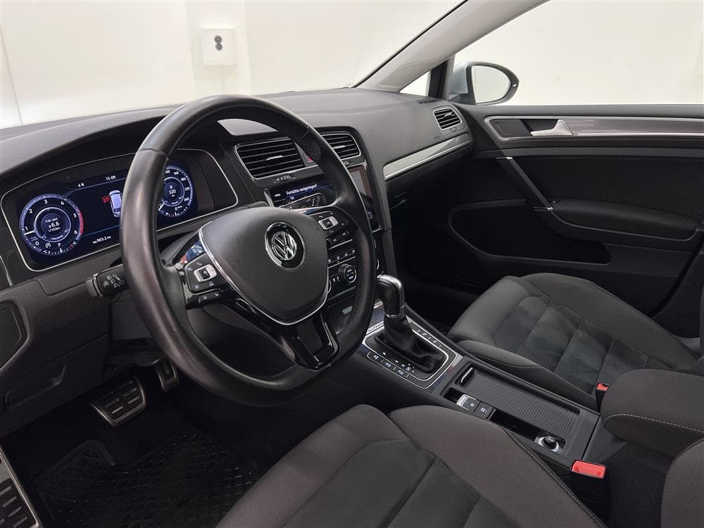 Volkswagen Golf Alltrack 2.0 TDI 4M D-Värm Cockpit B-Kamerainteriör