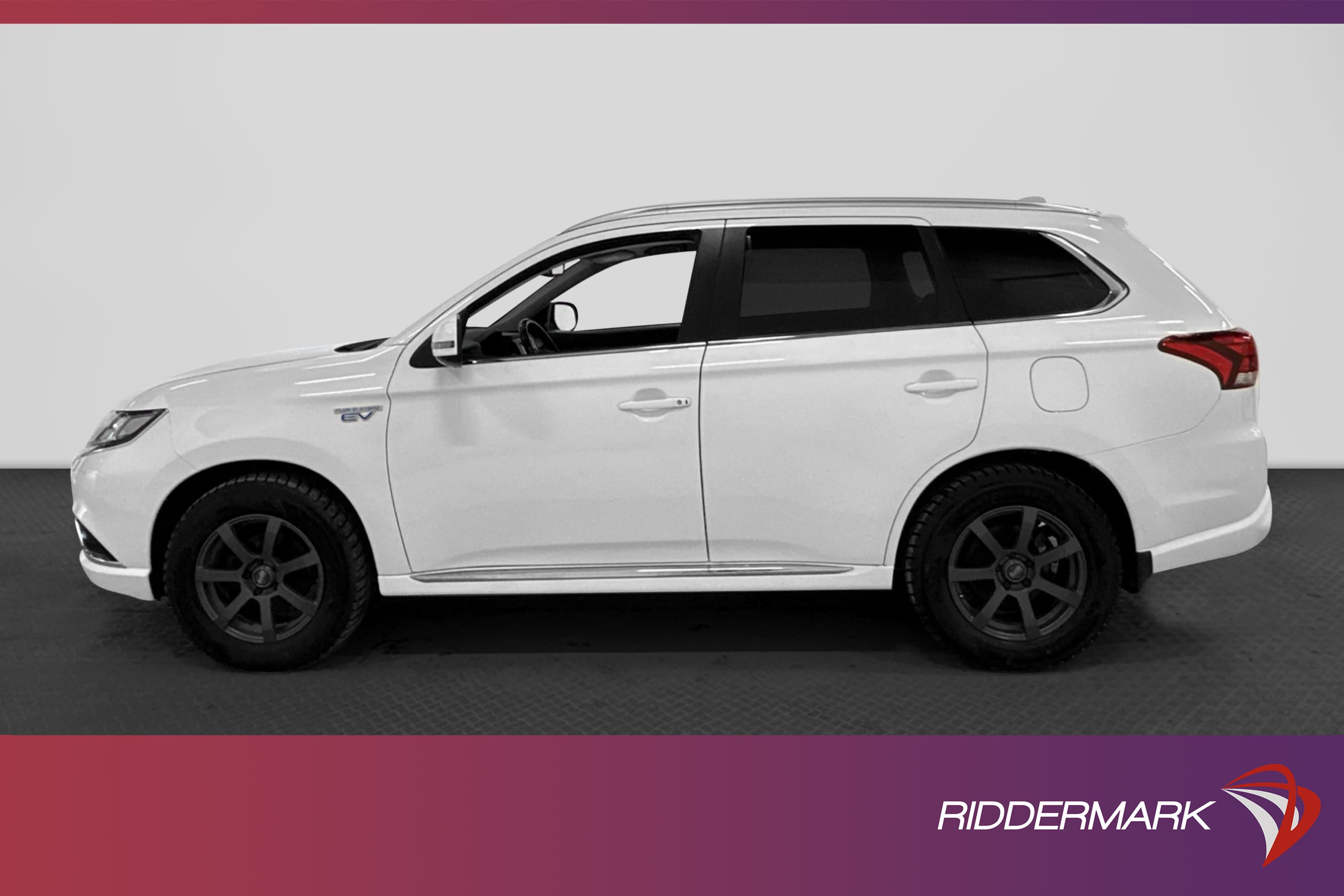 Mitsubishi Outlander P-HEV 203hk 4WD