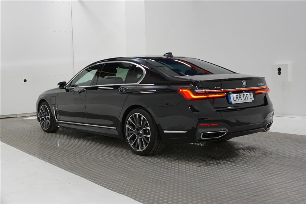 BMW 745Le xDrive 394hk M Sport Moms H/K T-lucka Laser Softclexteriör