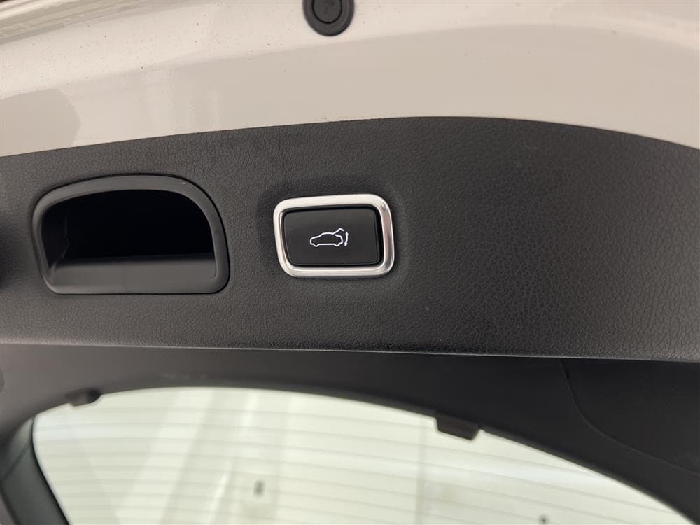 Kia Stinger AWD 370hk HUD 360° T-Lucka Navi Adaptiv interiör