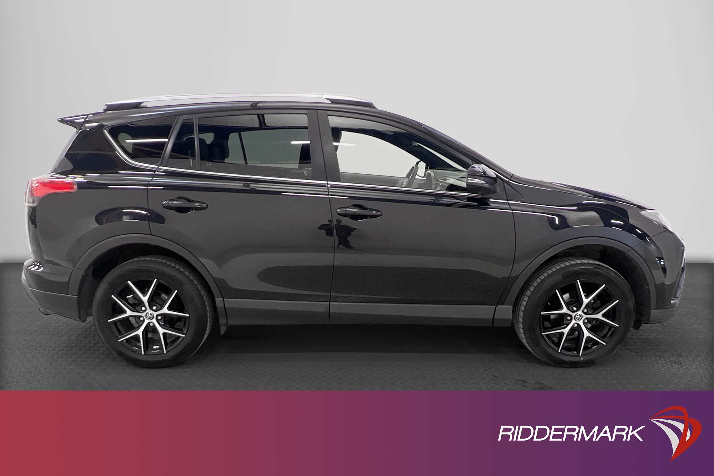 Toyota RAV4 2.0 4x4 152hk ActivePlus 2 Bruk  Navi MVärm Drag