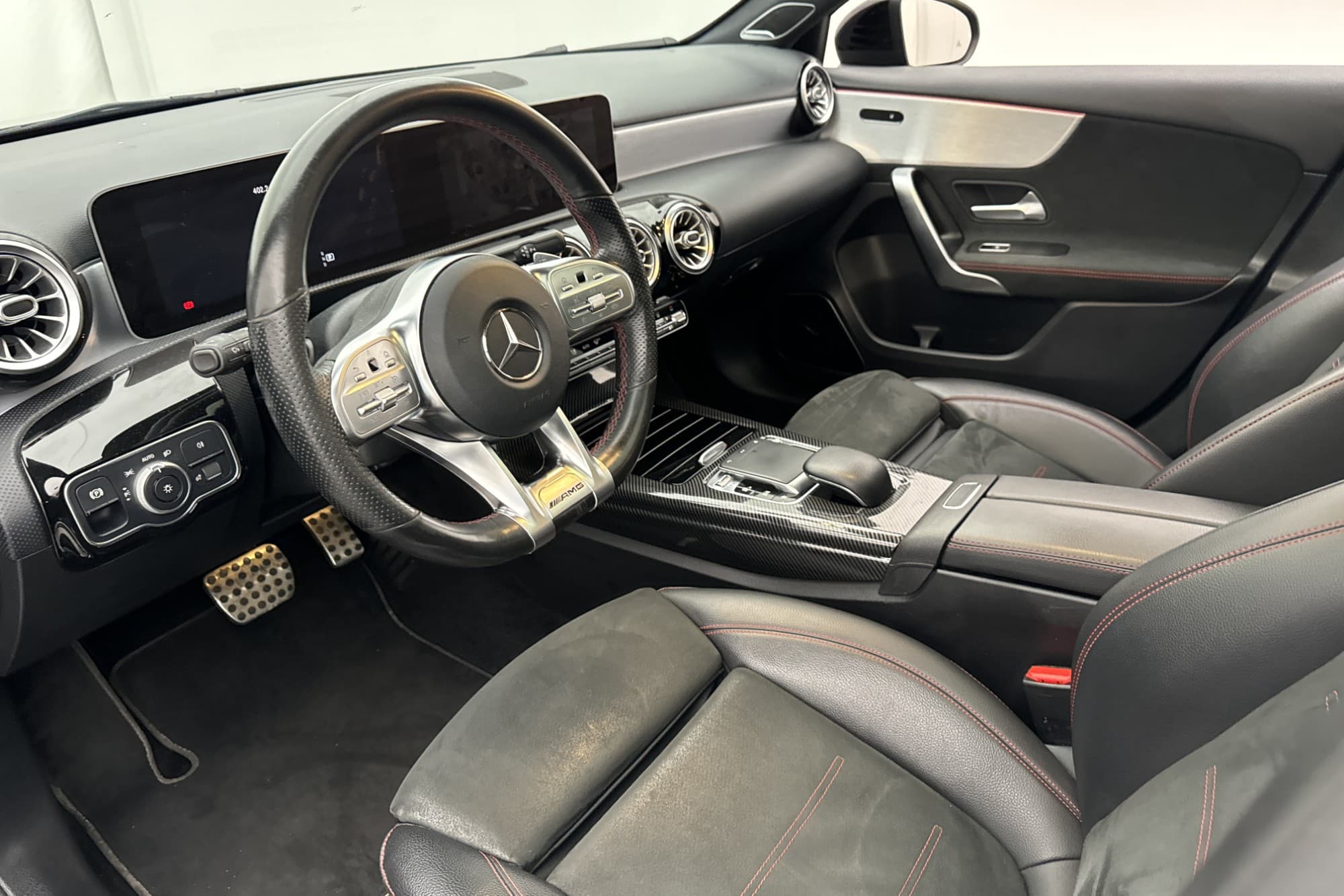 Mercedes-Benz A 250 4M 224hk AMG Pano Burm Wide 360° Ambient