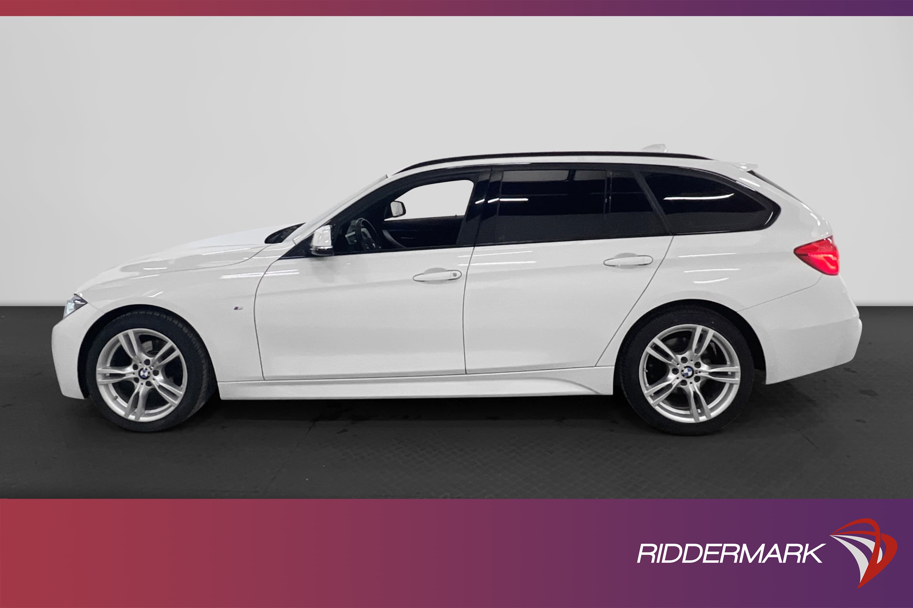 BMW 320i xDrive Touring