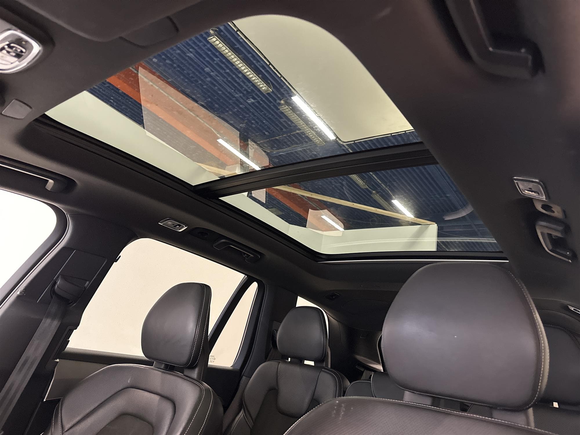 Volvo XC90 D5 AWD 235hk R Design Voc D-Värm Pano HUD 7 Sits