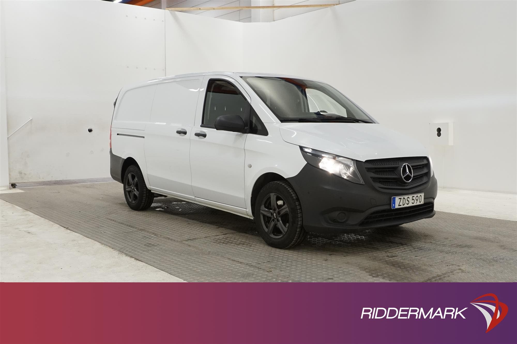 Mercedes-Benz Vito 116 Automat Lång Drag Värmare Moms
