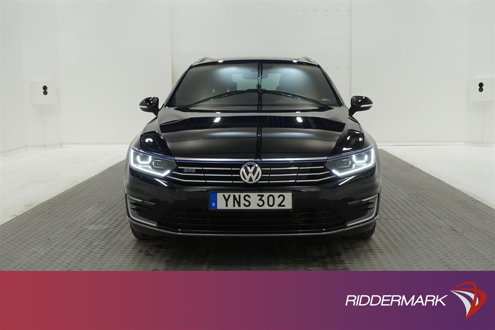 Volkswagen Passat GTE 218
