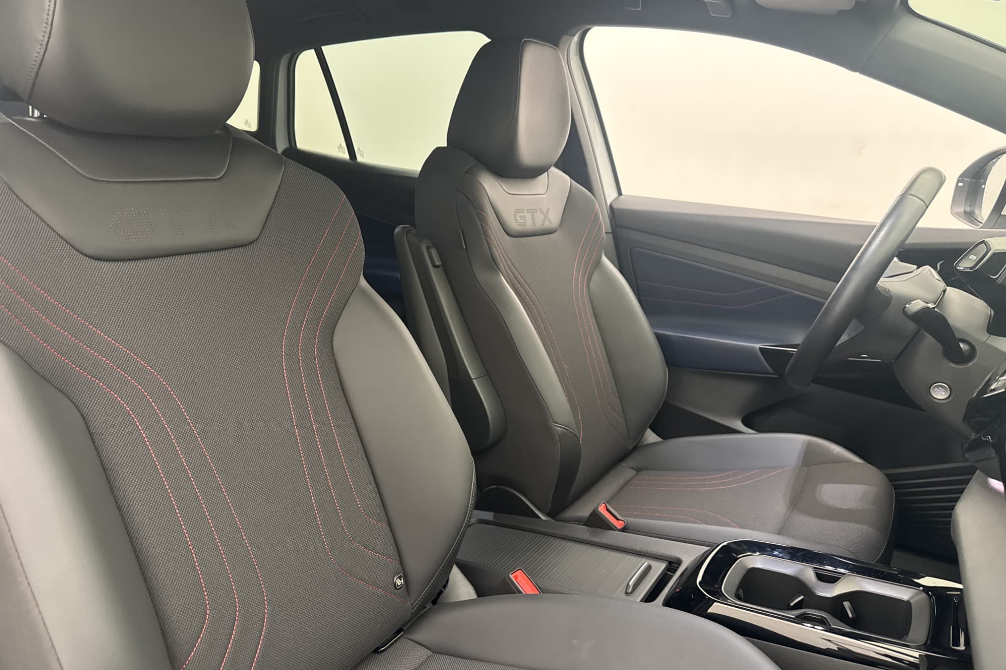 Volkswagen ID.4 GTX 299hk Dragkrok Kamera CarPlay Värmare