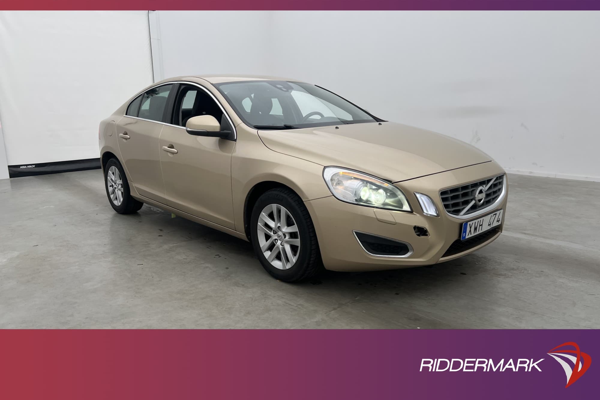 Volvo S60 D3 163hk Momentum Dragkrok Värmare P-sensorer