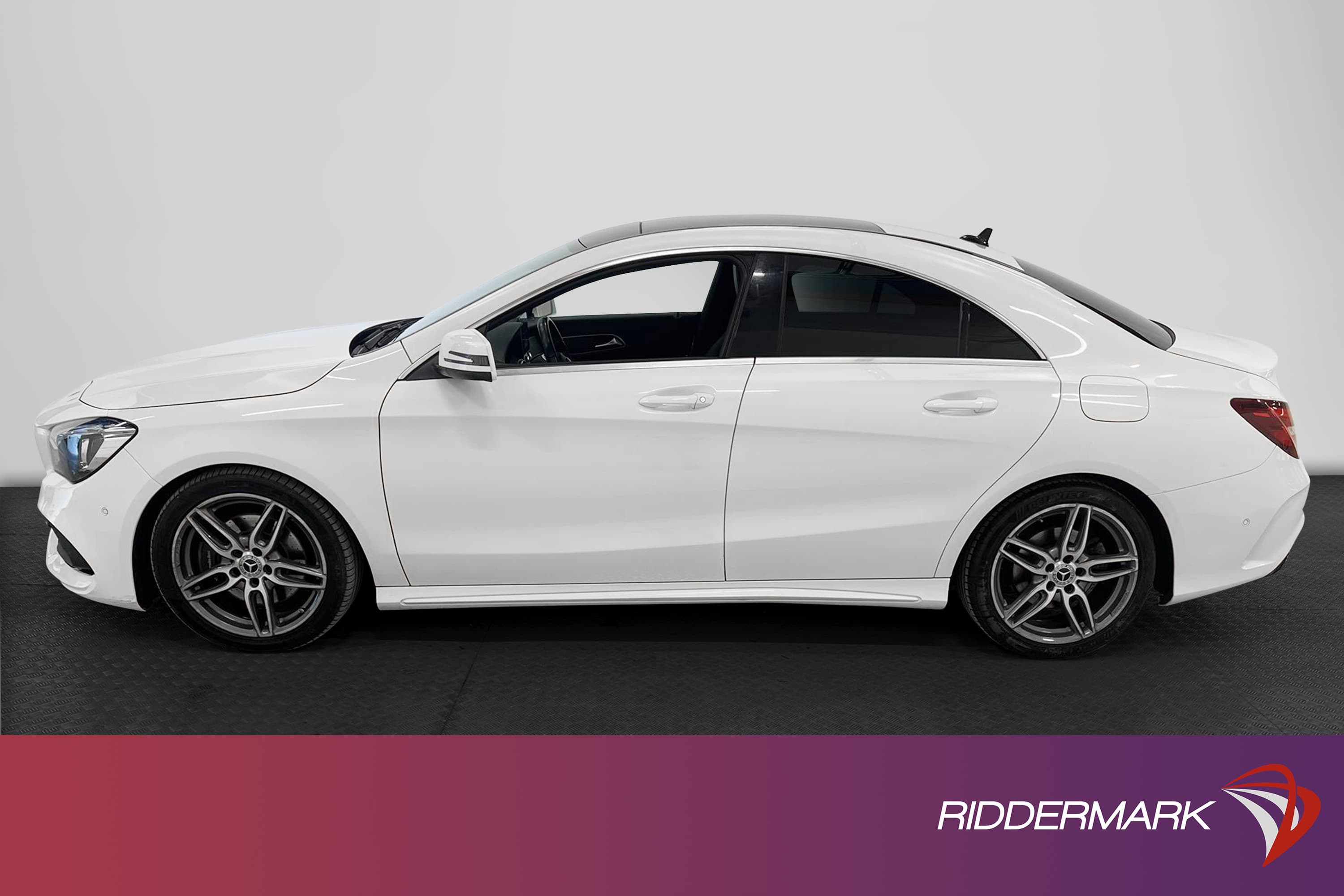 Mercedes-Benz CLA 220 d 177hk AMG T-lucka B-kamera Halvskinn