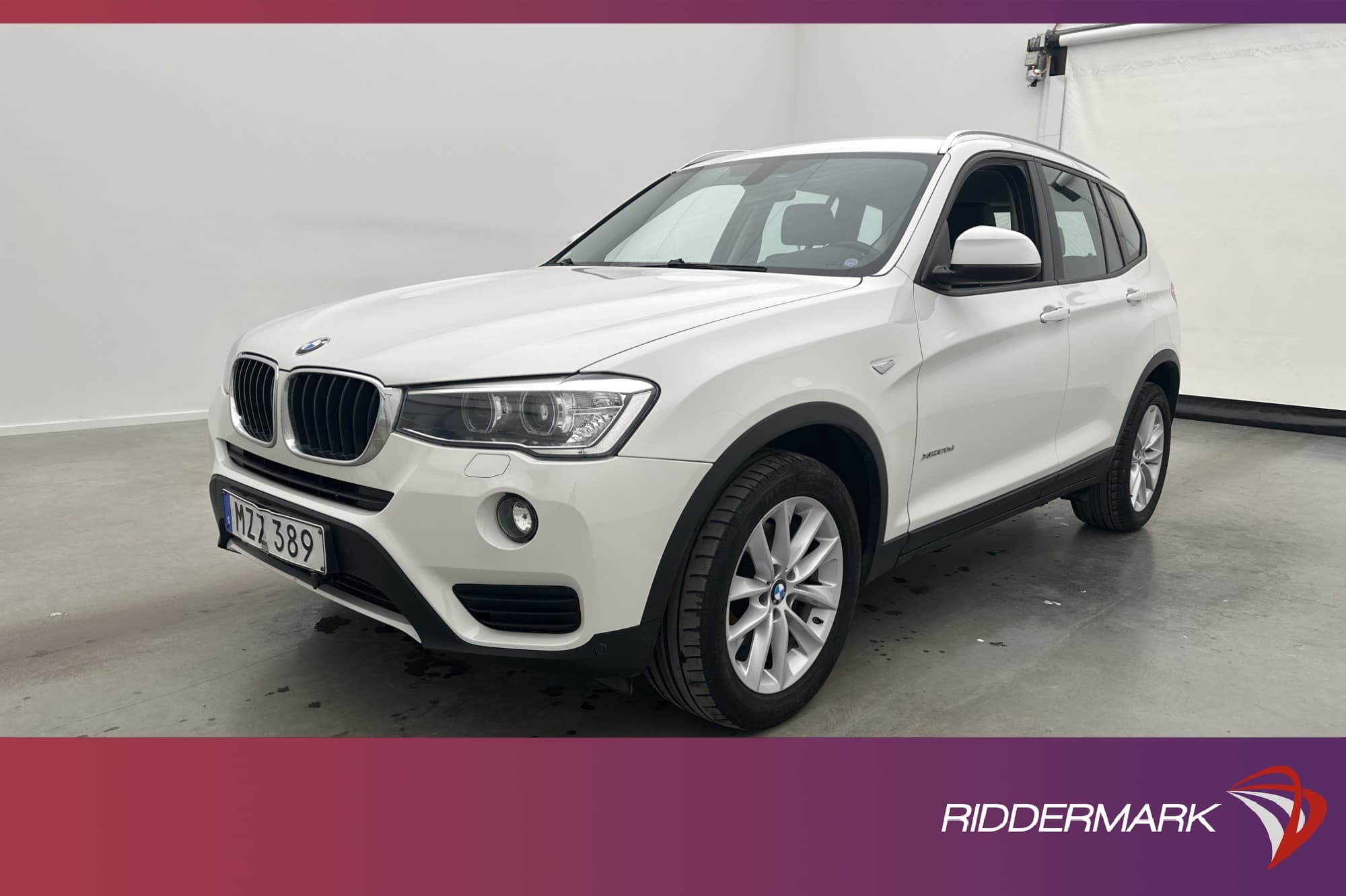 BMW X3 xDrive20d HiFi Sensorer Rattvärme Halvskinn Dragkrok