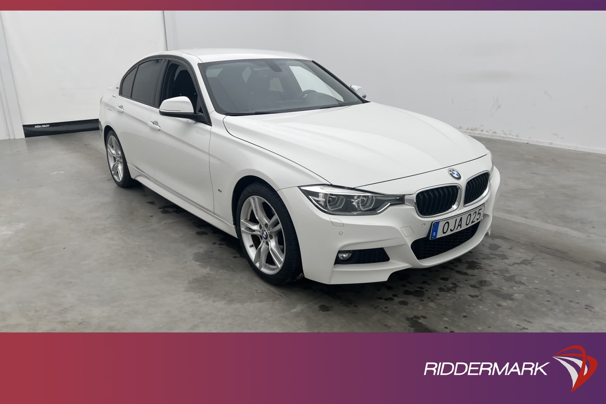 BMW 330 e Sedan