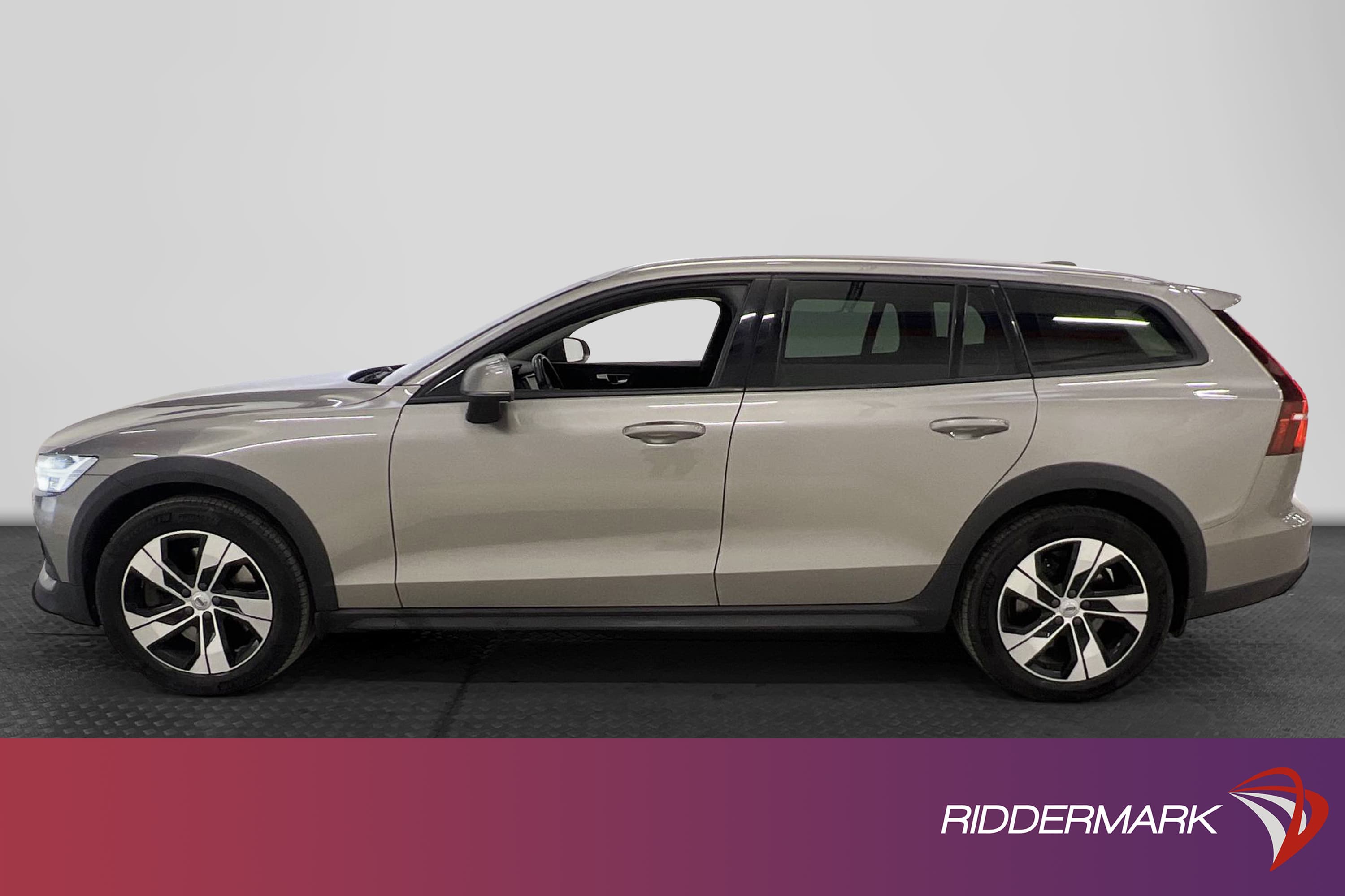 Volvo V60 Cross Country D4 AWD