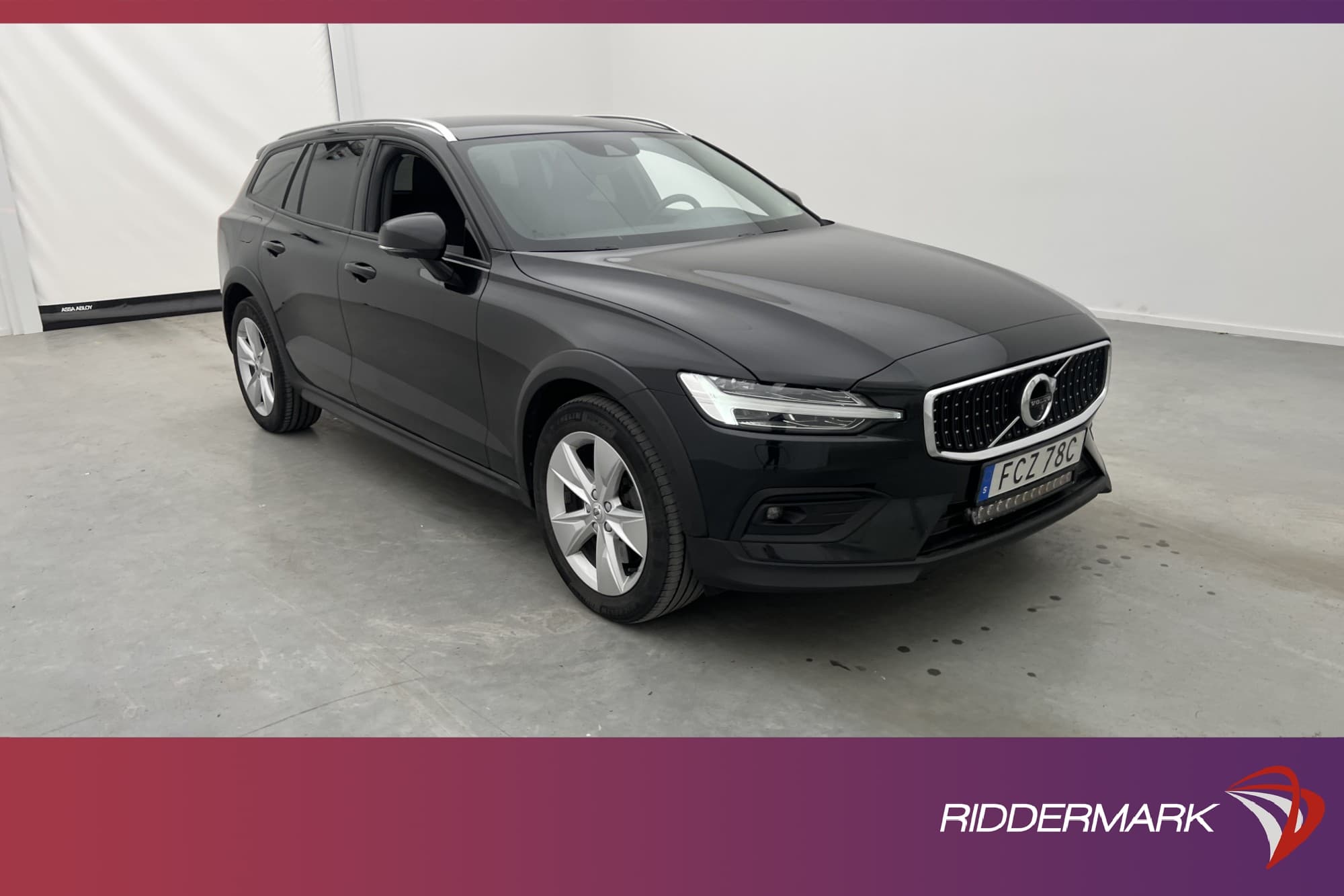 Volvo V60 Cross Country D4 AWD