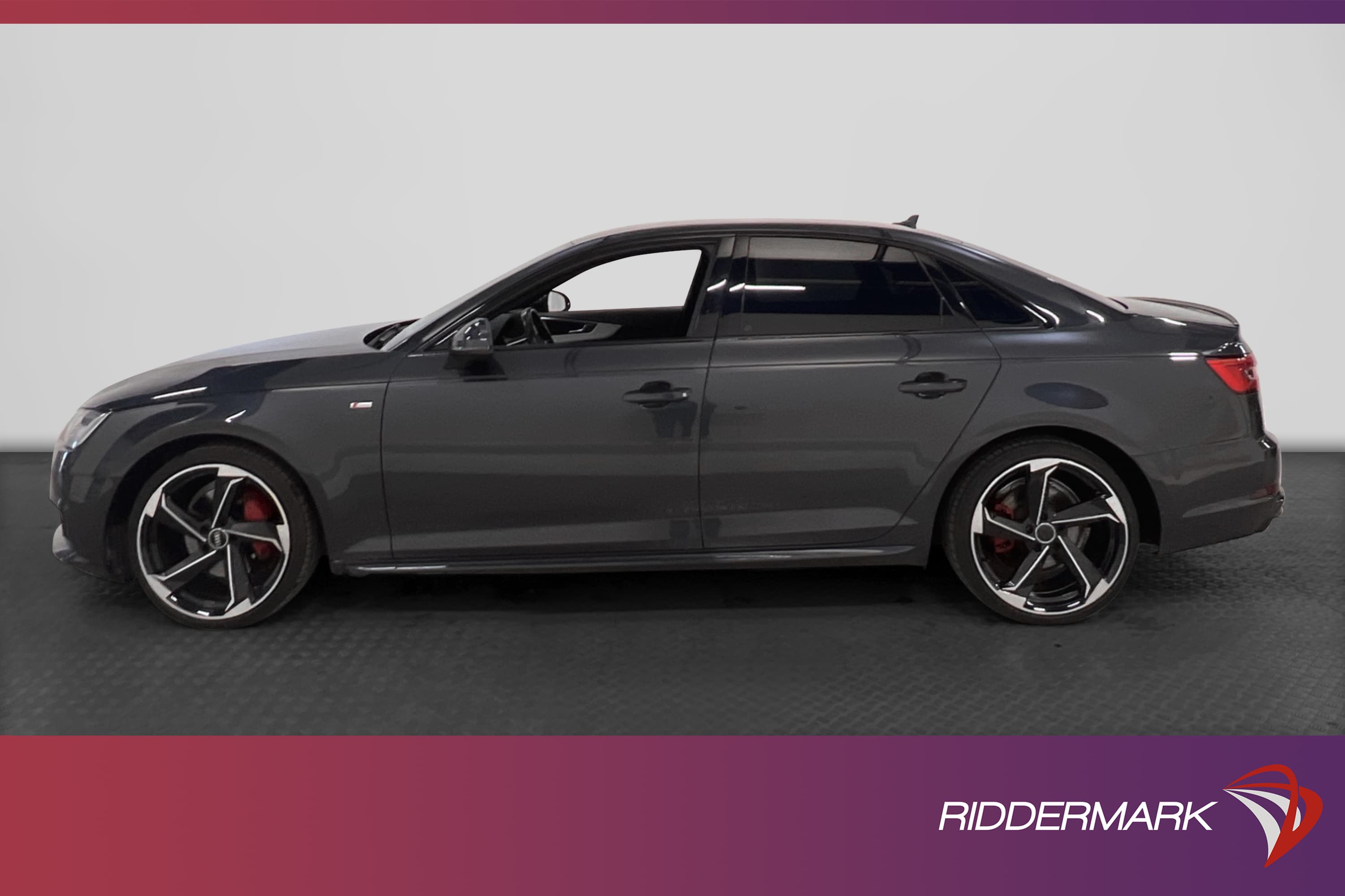 Audi A4 Sedan 2.0 TDI Quattro
