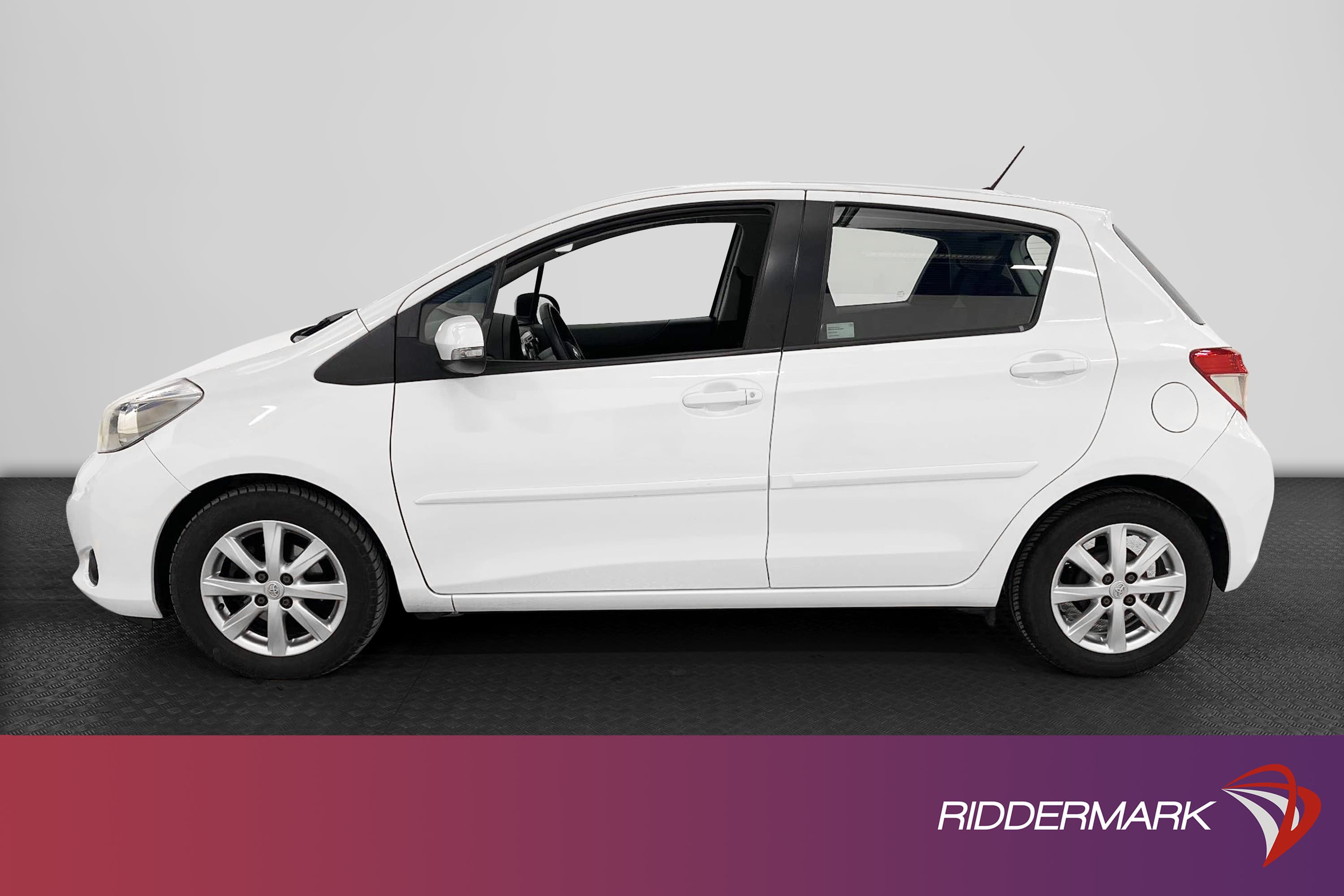 Toyota Yaris 1.33 99hk