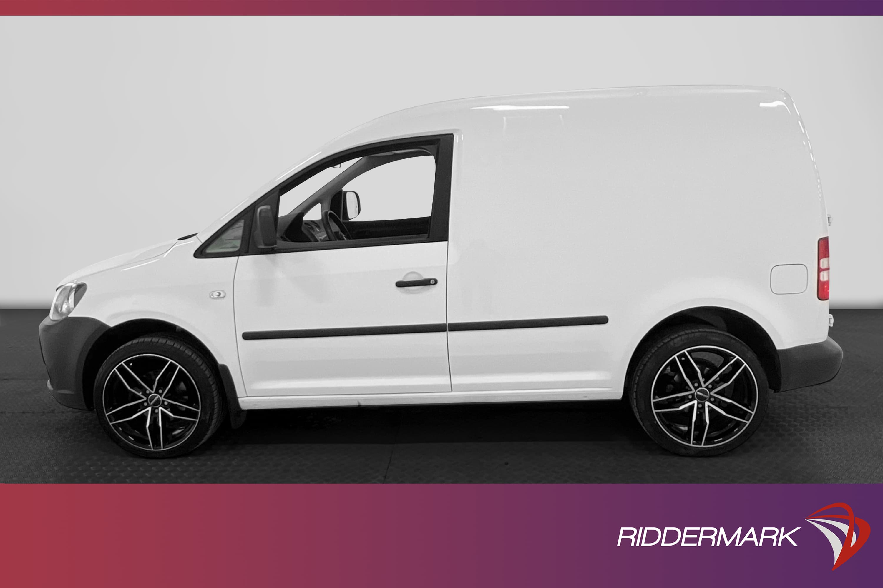 Volkswagen Caddy 1.6TDI Dragkrok Värmare Låga Mil