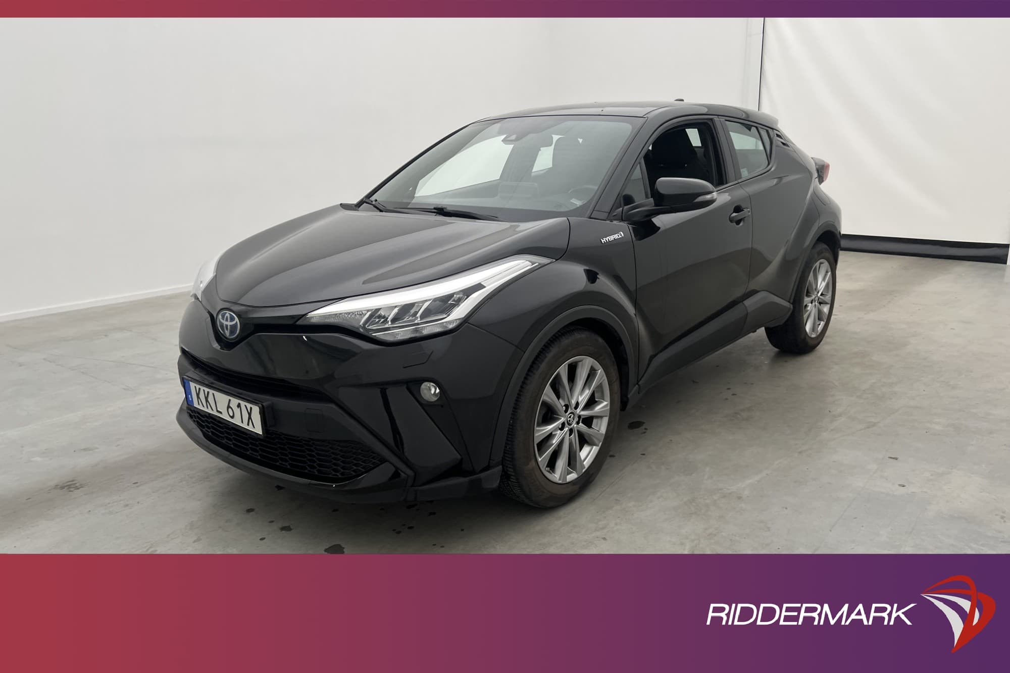 Toyota C-HR Hybrid 122hk