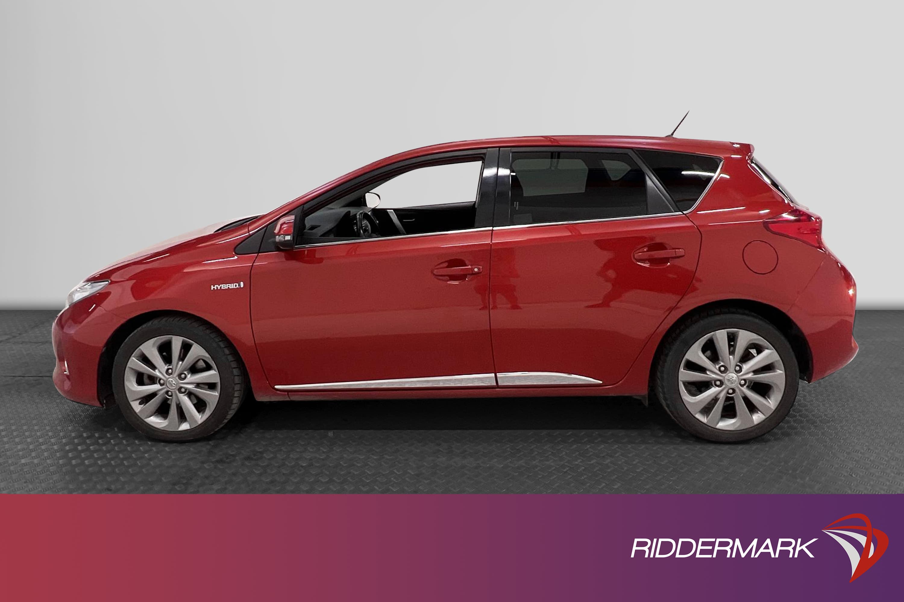 Toyota Auris 1.8 HSD 99hk Panorama