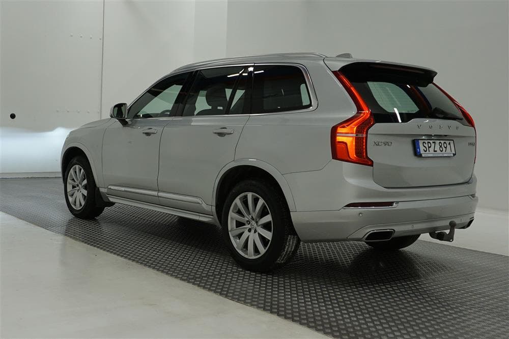 Volvo XC90 D5  AWD Inscription VOC Värmare Kamera Drag Naviexteriör