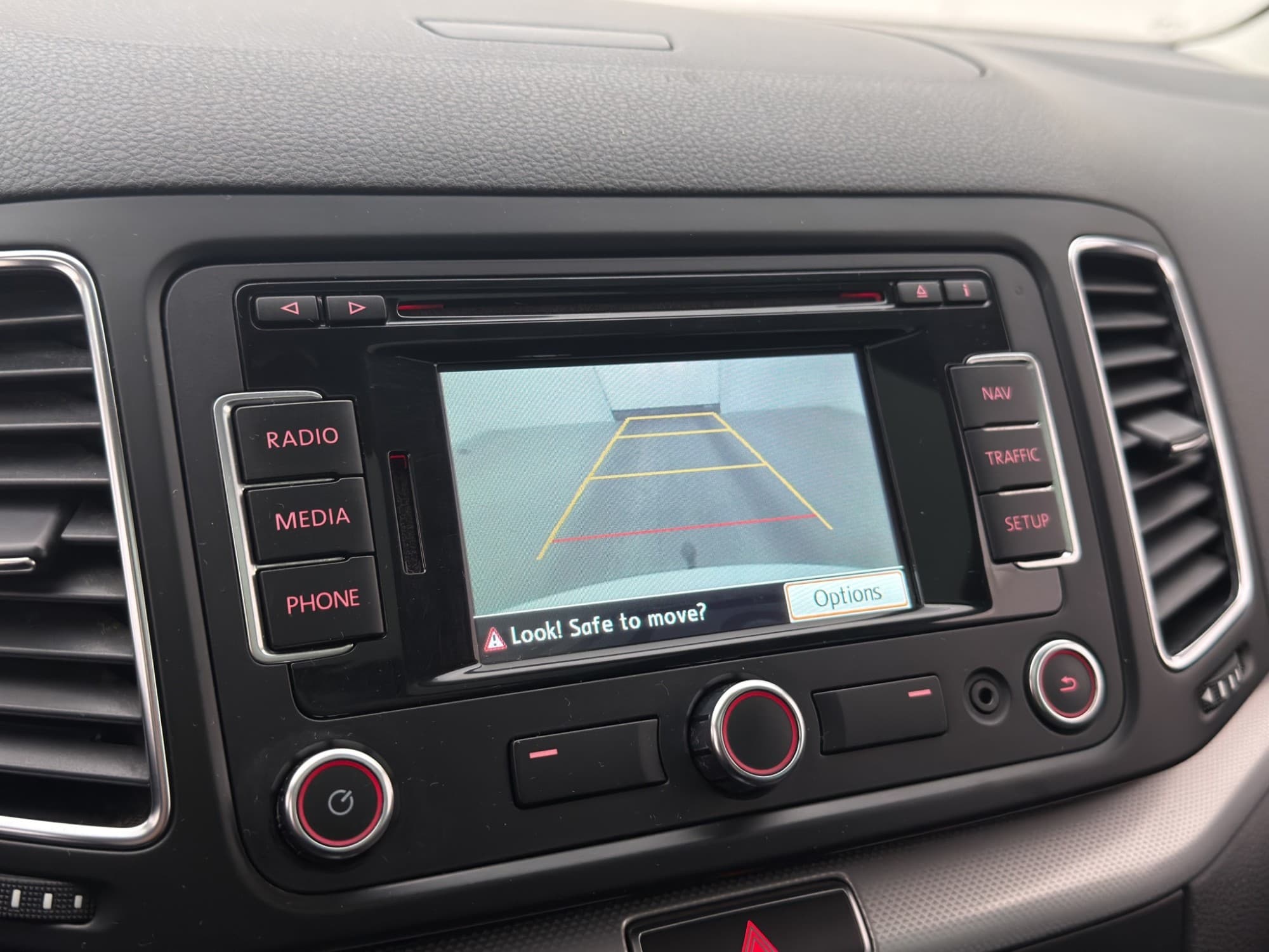 Volkswagen Sharan TDI 140hk 7-sits Premium Pano Kamera Drag