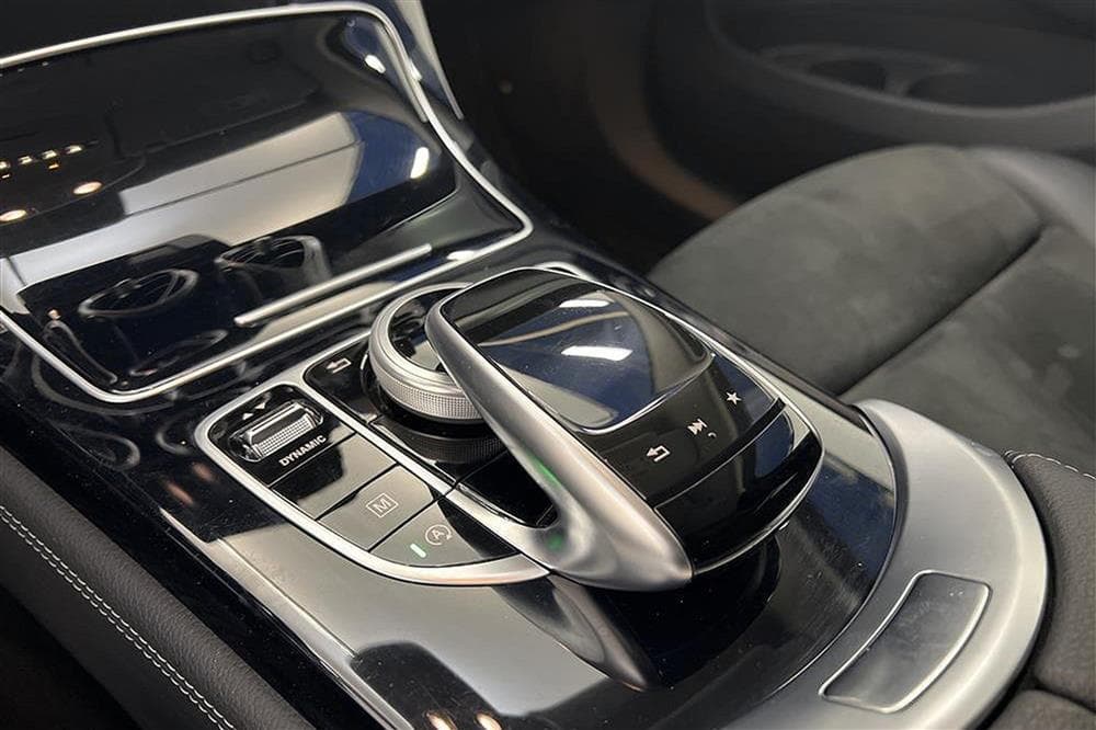 Mercedes GLC 220 d 4M Coupé AMG D-Värm Drag Burmester 360° interiör