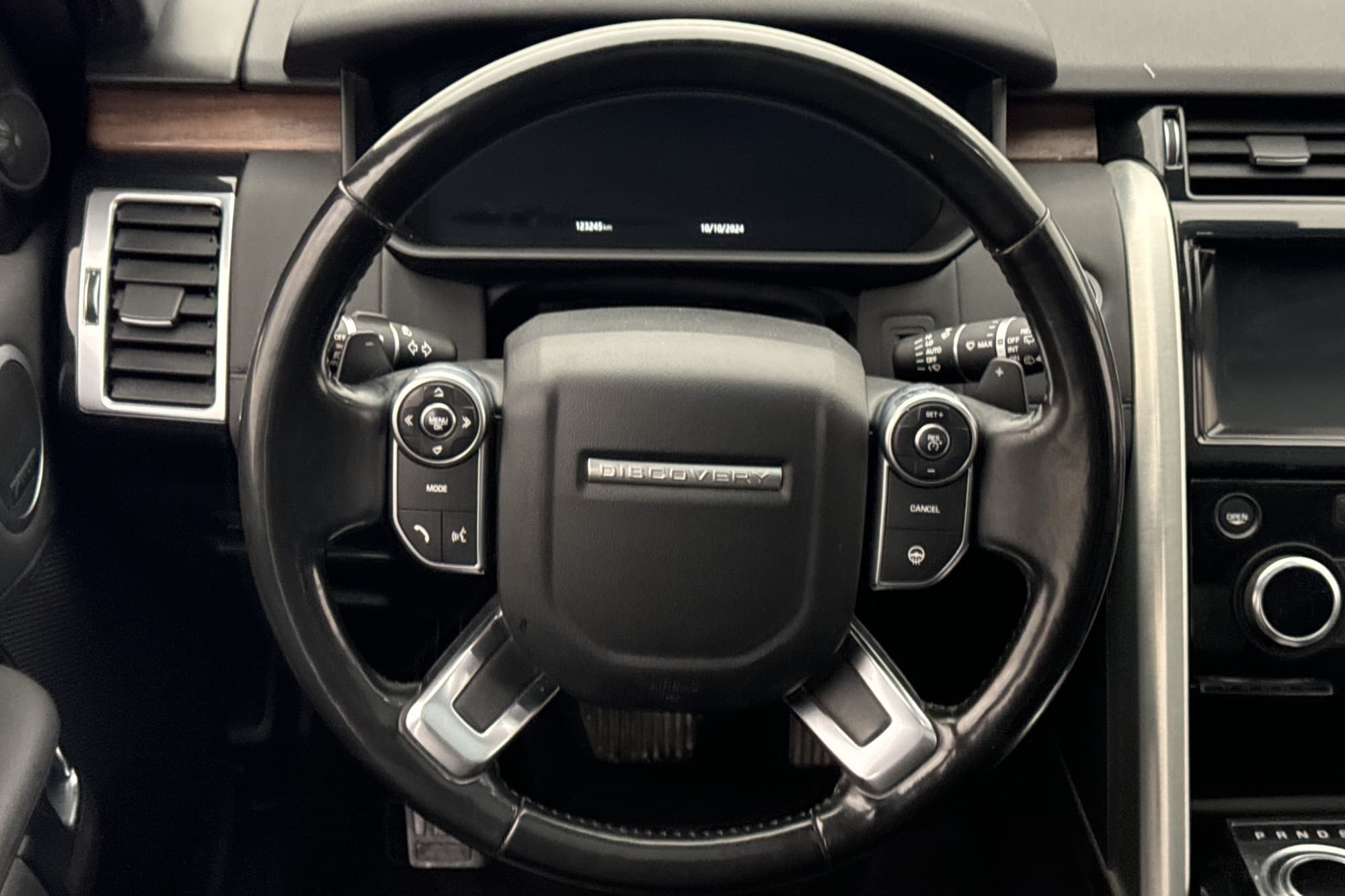 Land Rover Discovery 4WD HSE 7-Sit Pano P-Värm Meridian Drag