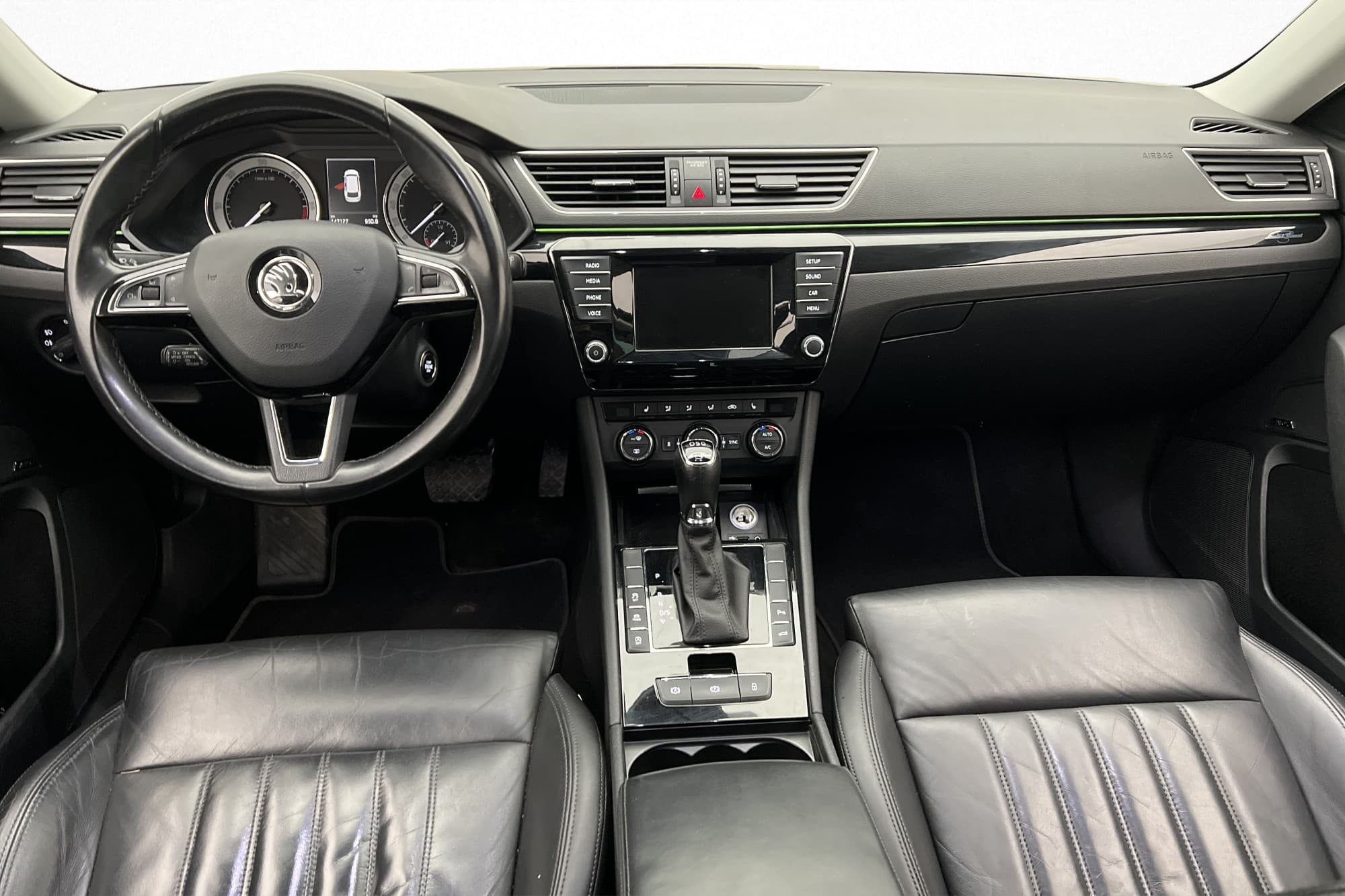 Skoda Superb 2.0 TDI 4x4 L&K Värm Canton Drag Kamera CarPlay