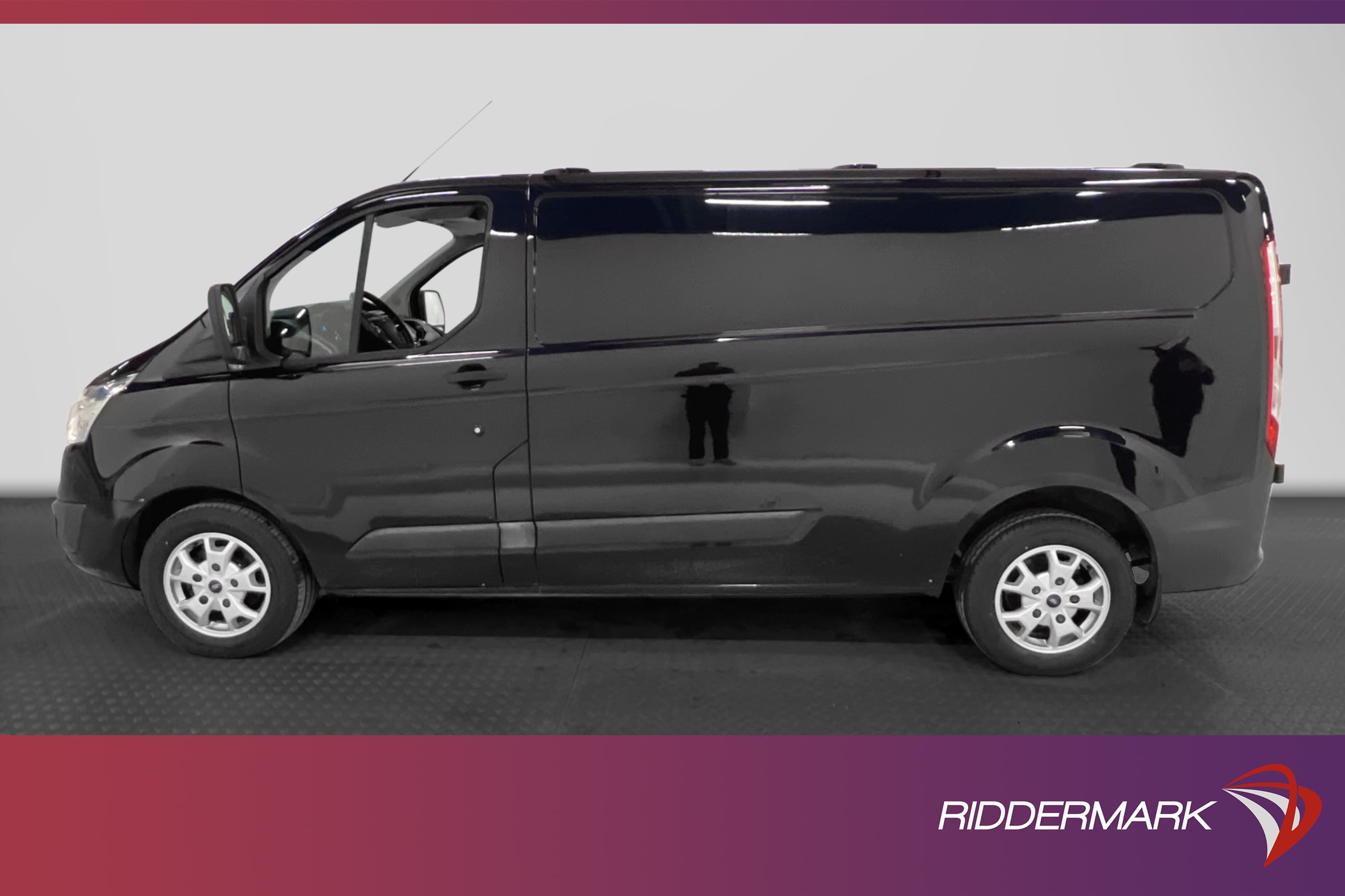 Ford Transit Custom L2 125hk PDC Värmare Dragkrok 1-Ägare