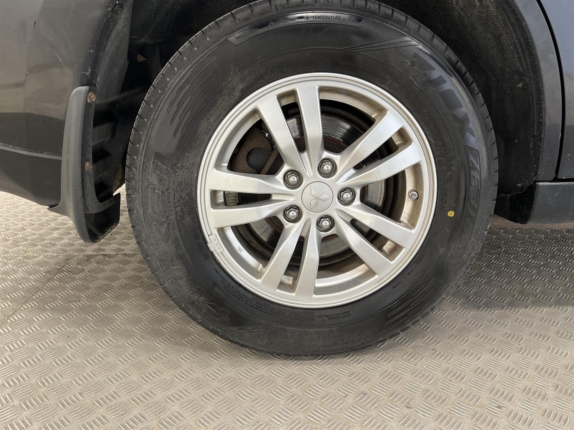Mitsubishi Outlander P-HEV 2.0 Hybrid 4WD 203hk B-Kam Drag